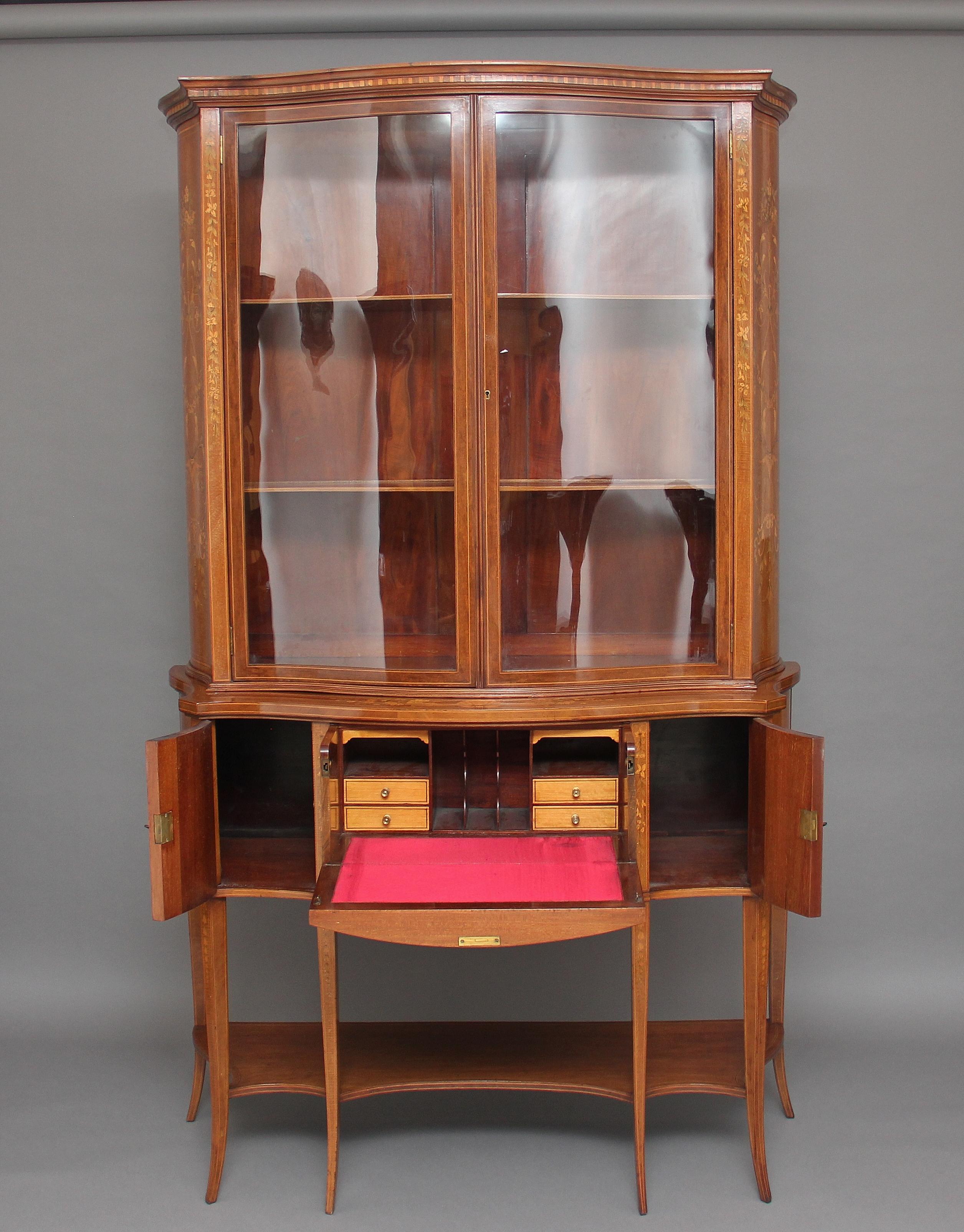 English 19th Century Mahogany Inlaid Display Cabinet For Sale