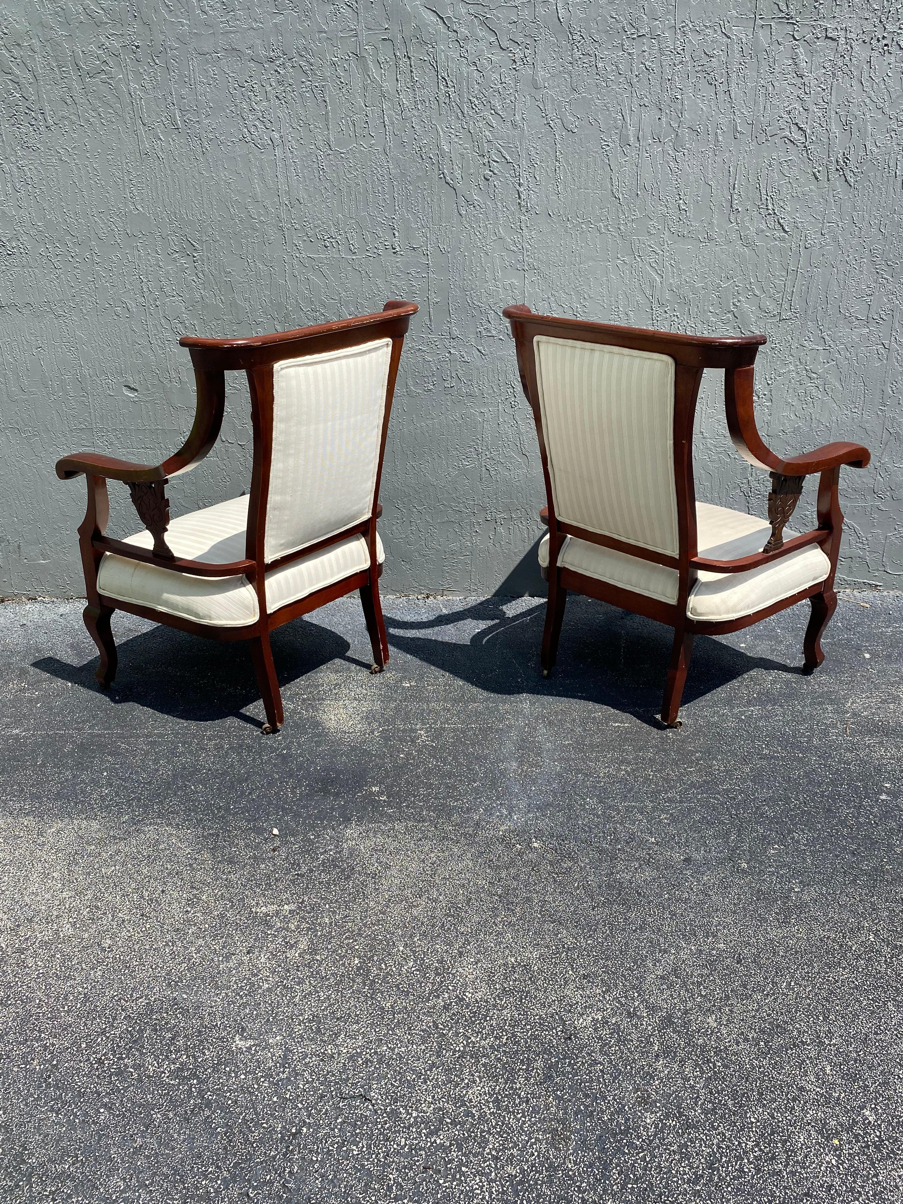 19th Century Mahogany Library Chairs on Castors, Set of 2  In Good Condition For Sale In Fort Lauderdale, FL