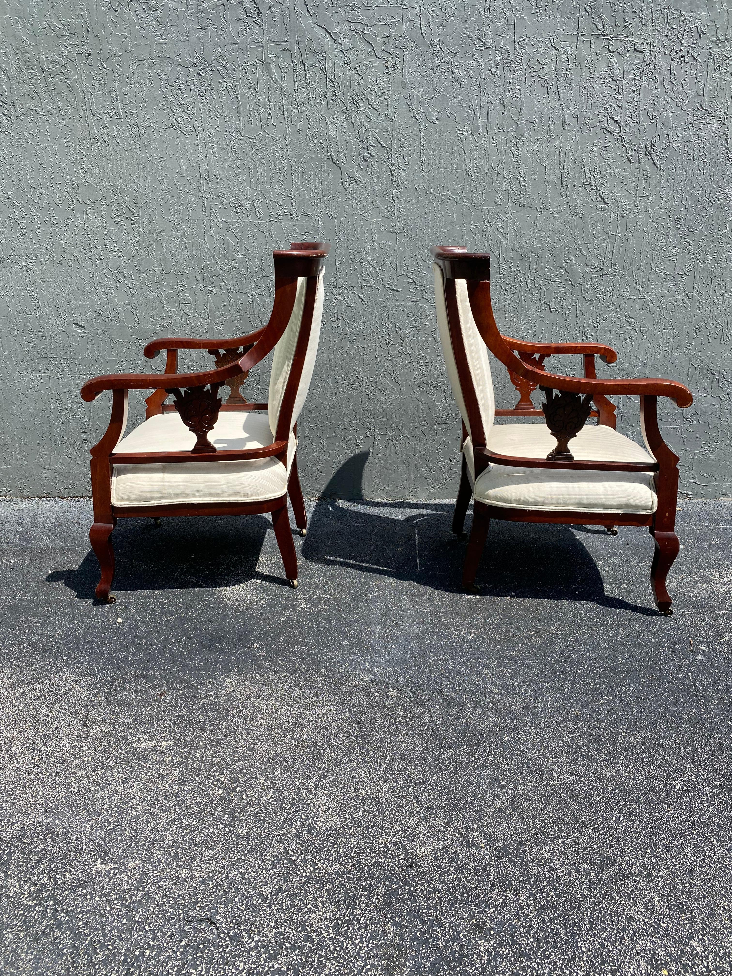 19th Century Mahogany Library Chairs on Castors, Set of 2  For Sale 1
