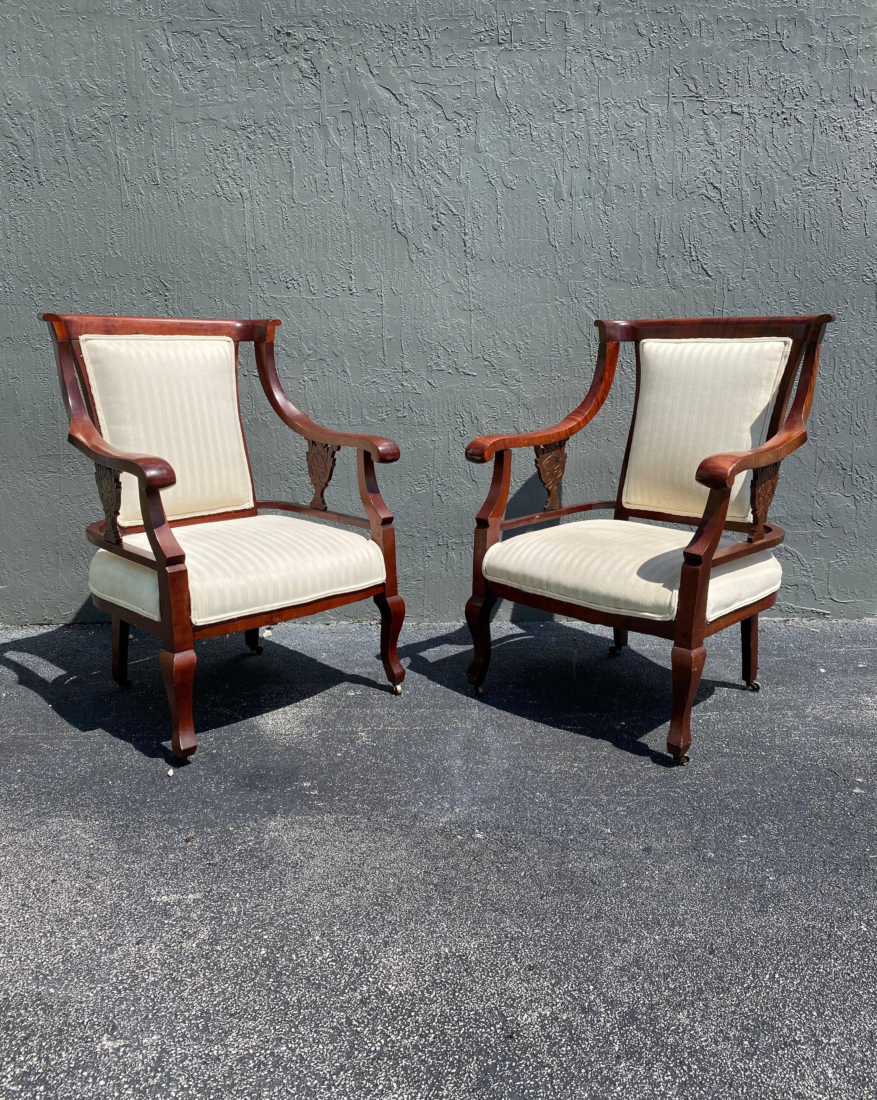 19th Century Mahogany Library Chairs on Castors, Set of 2  For Sale 2
