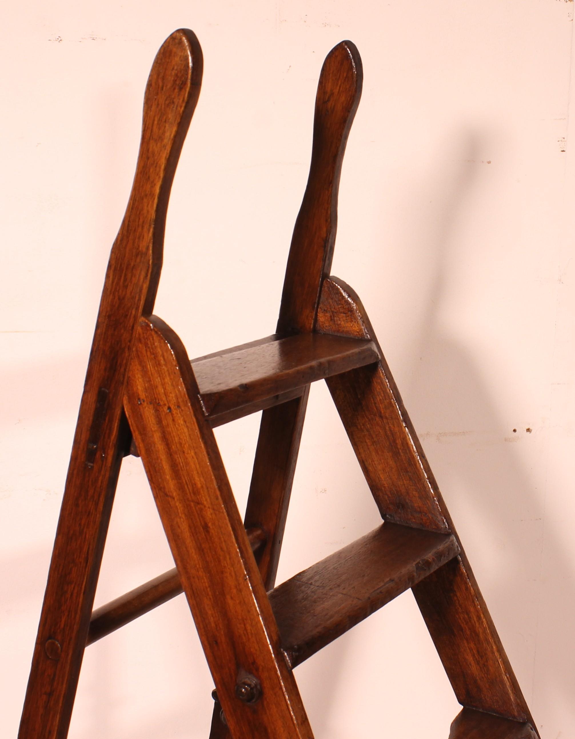 19th Century Mahogany Library Ladder In Good Condition For Sale In Brussels, Brussels