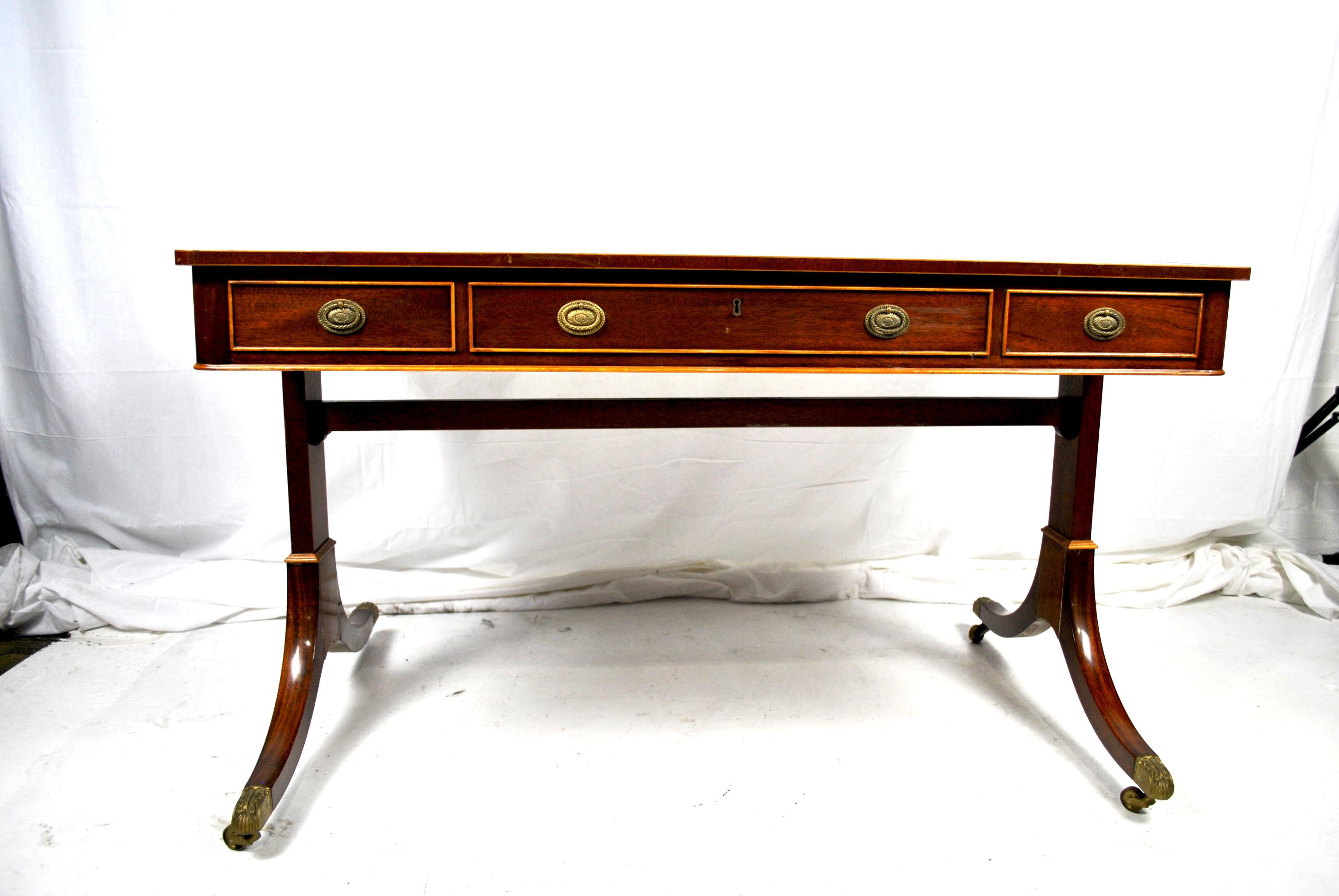Joinery 19th Century Mahogany Library Table For Sale