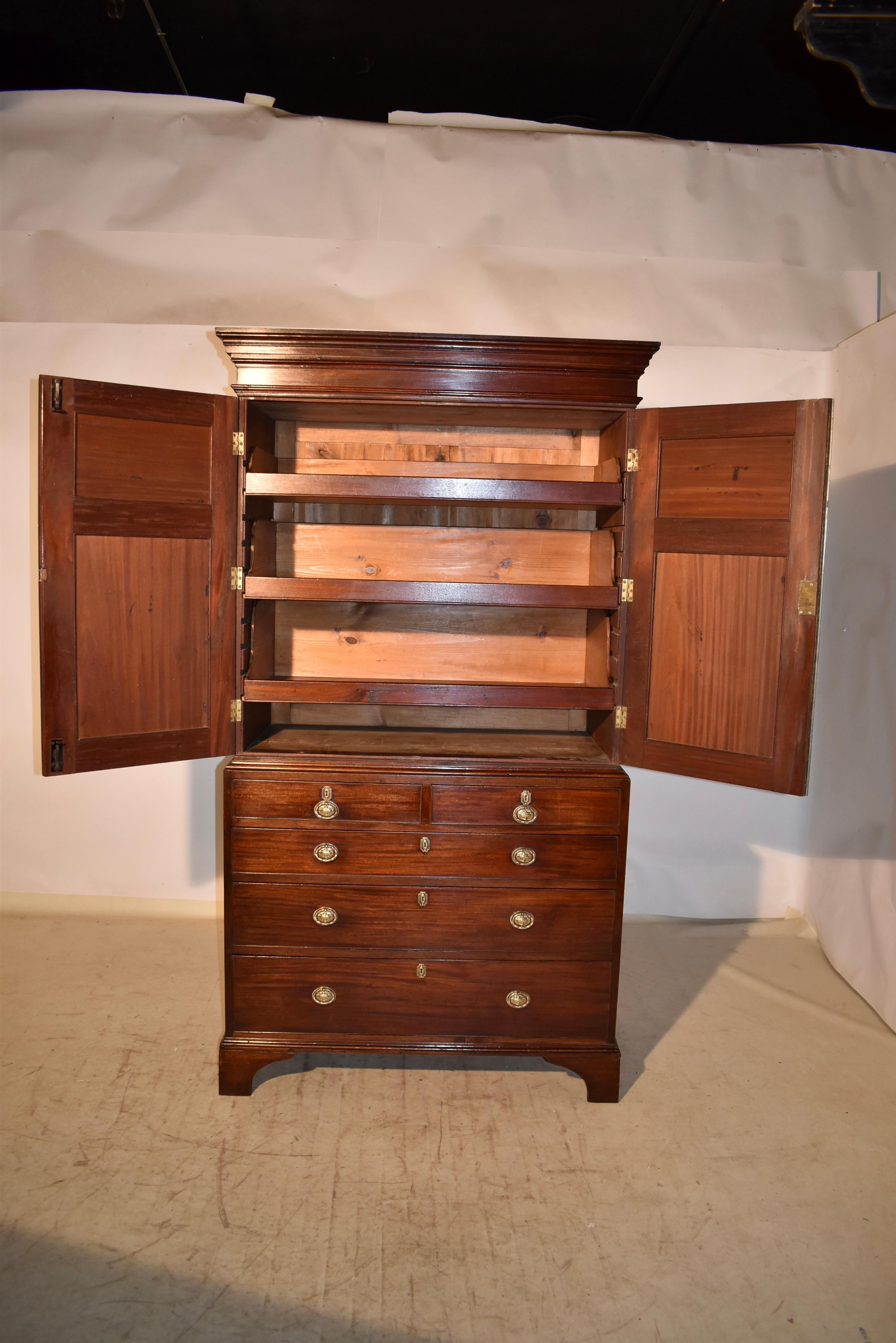 19th Century Mahogany Linen Press In Good Condition For Sale In High Point, NC