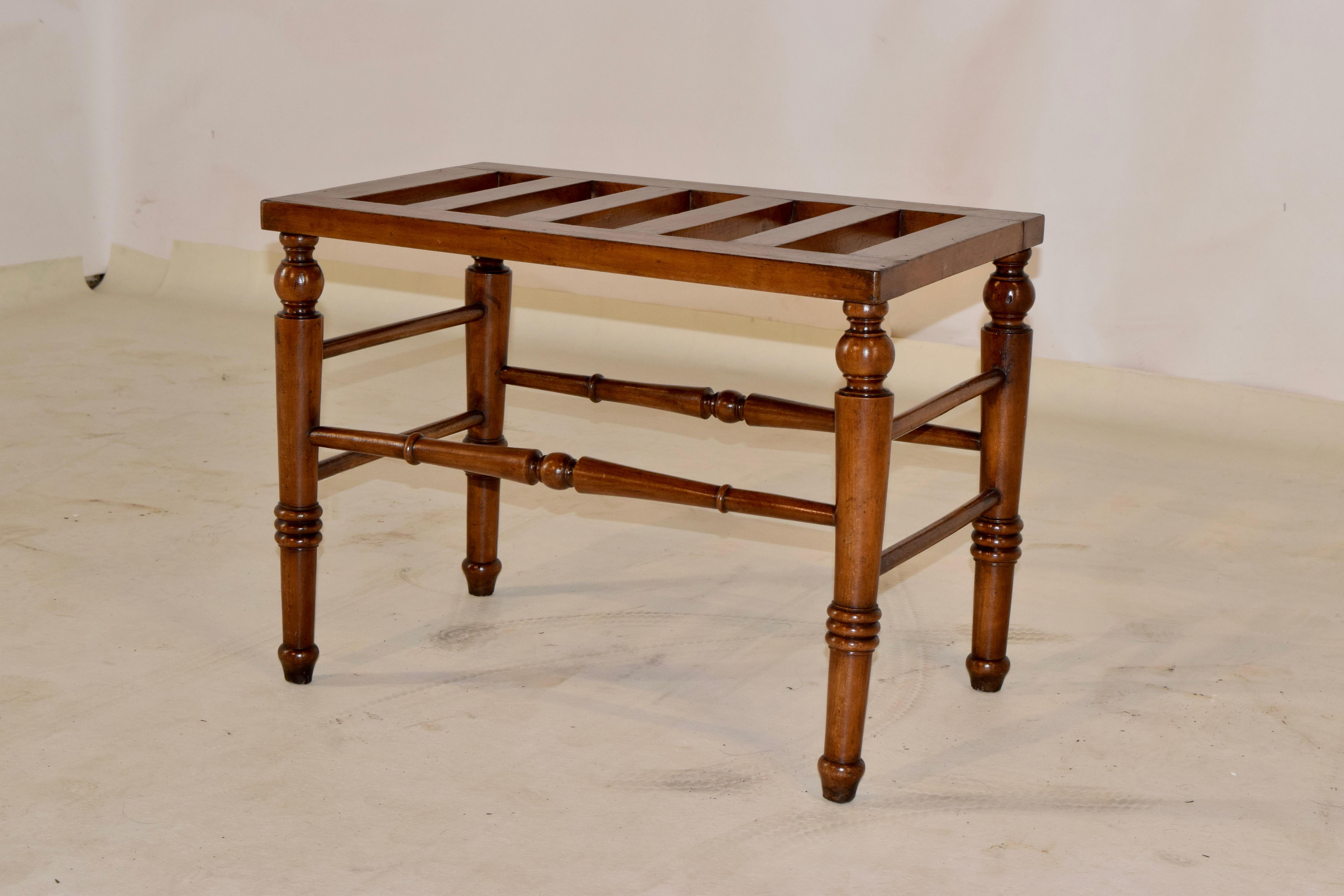 English 19th Century Mahogany Luggage Stand