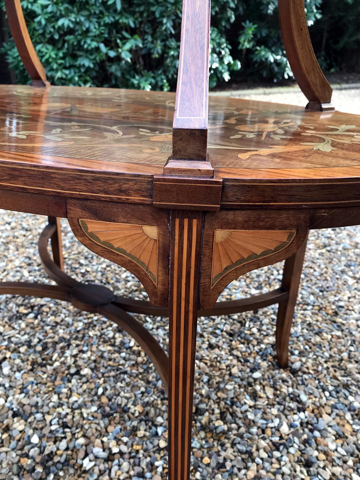 19th Century Mahogany Marquetry Tier Tray Table by S & H Jewell, London (19. Jahrhundert) im Angebot