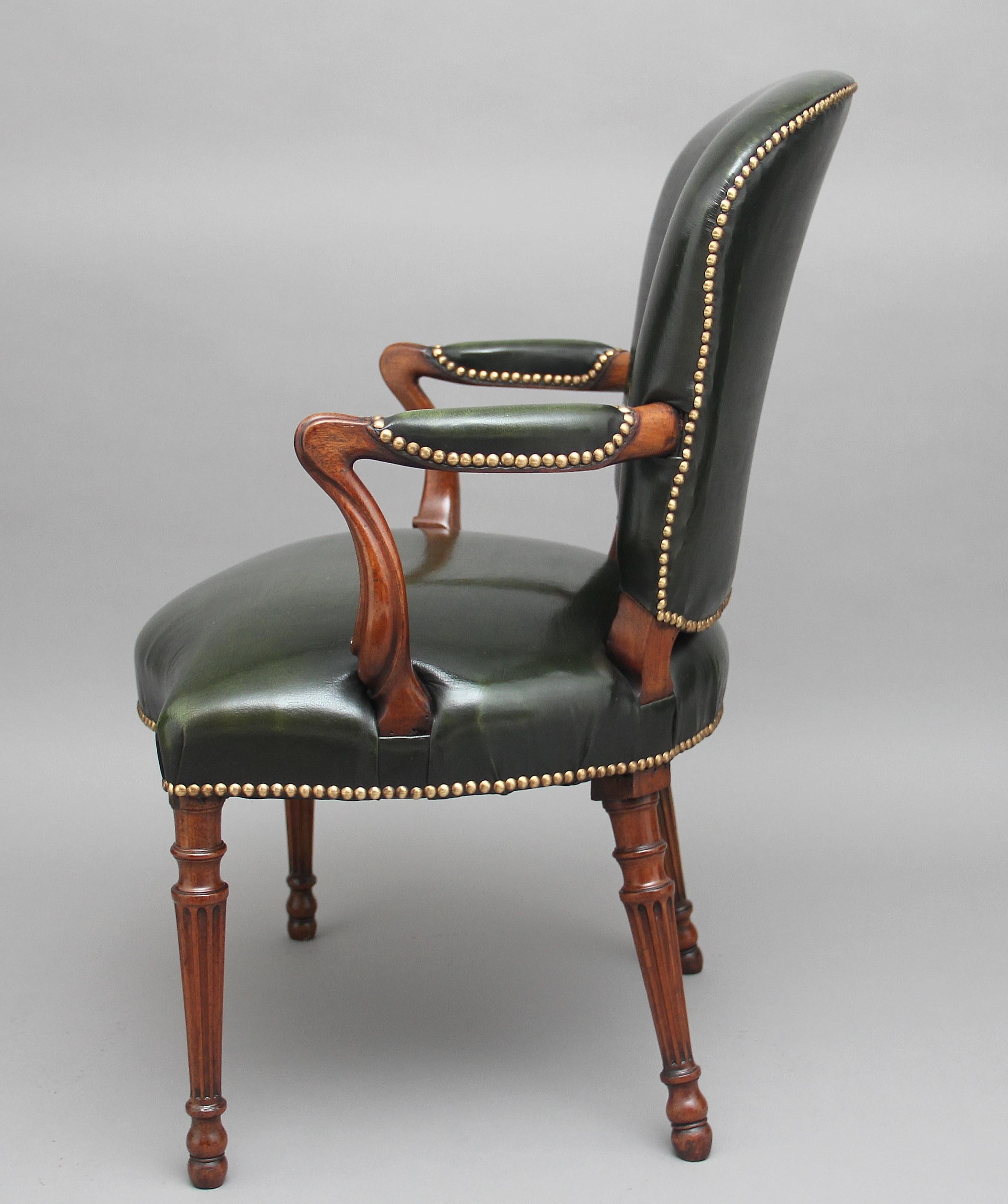 19th Century Mahogany Open Armchair In Good Condition For Sale In Martlesham, GB
