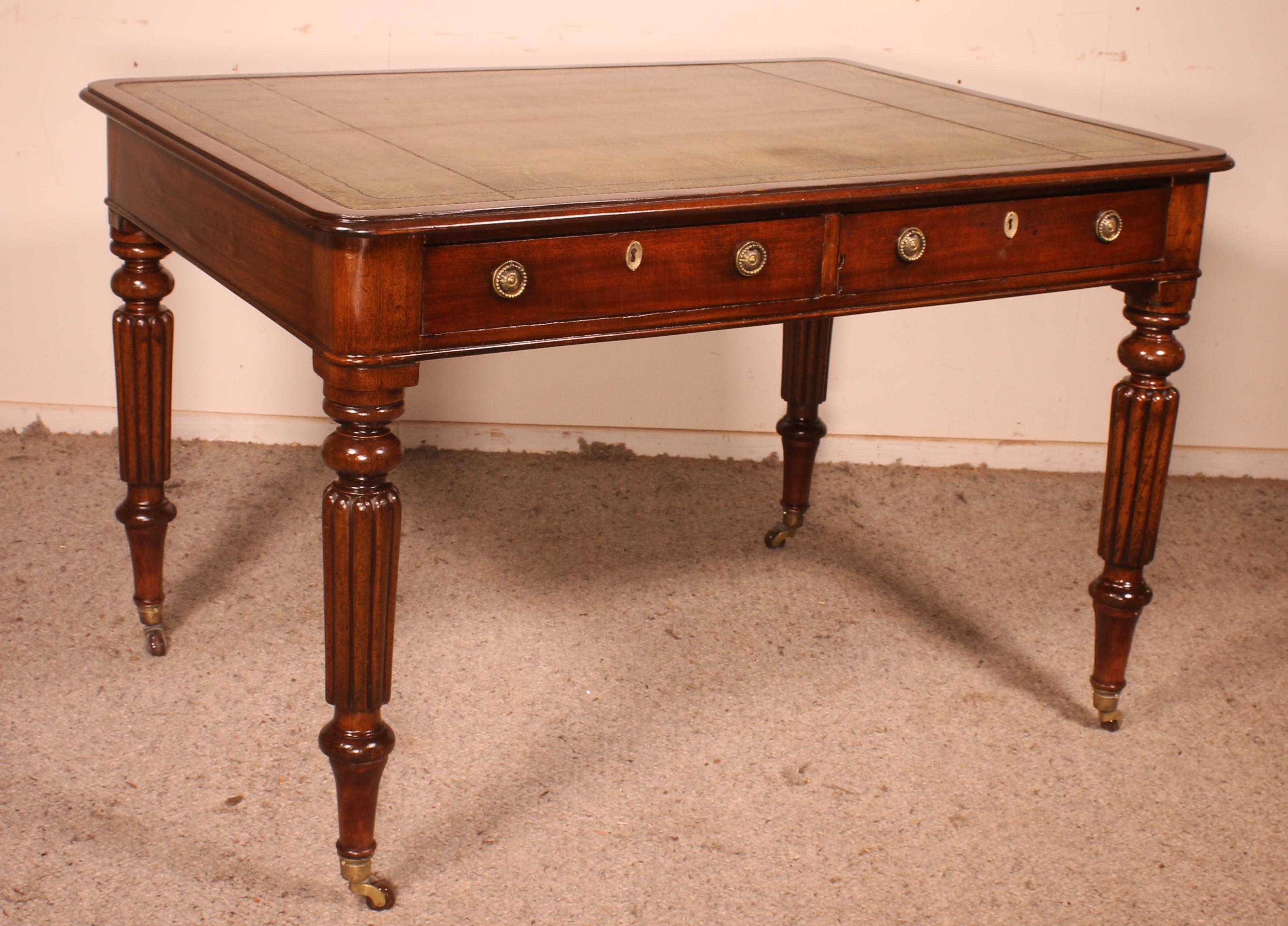 Partner-Schreibtisch aus Mahagoni aus England, 19. Jahrhundert im Angebot 1