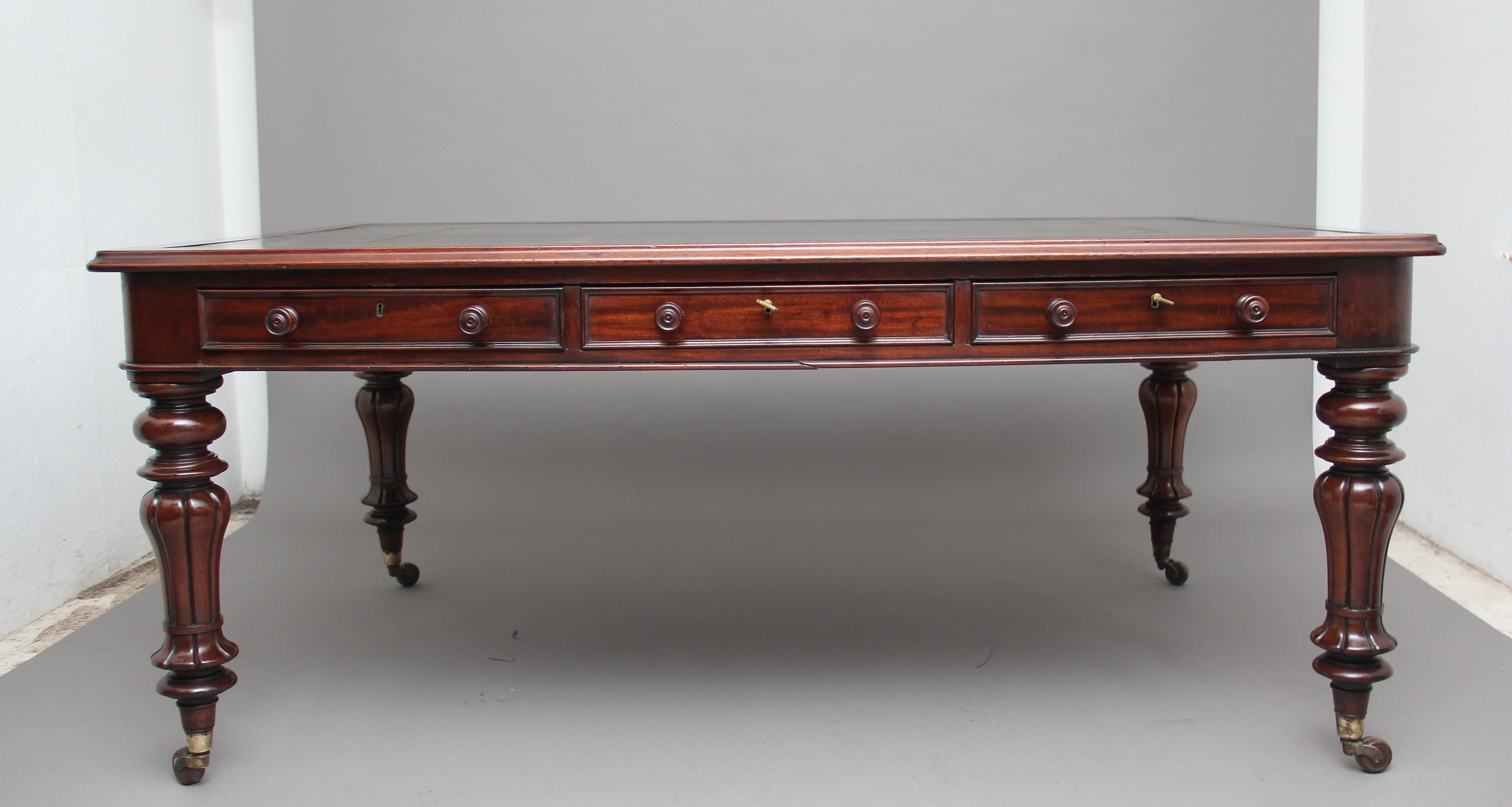19th Century Mahogany Partners Writing Desk In Good Condition In Martlesham, GB