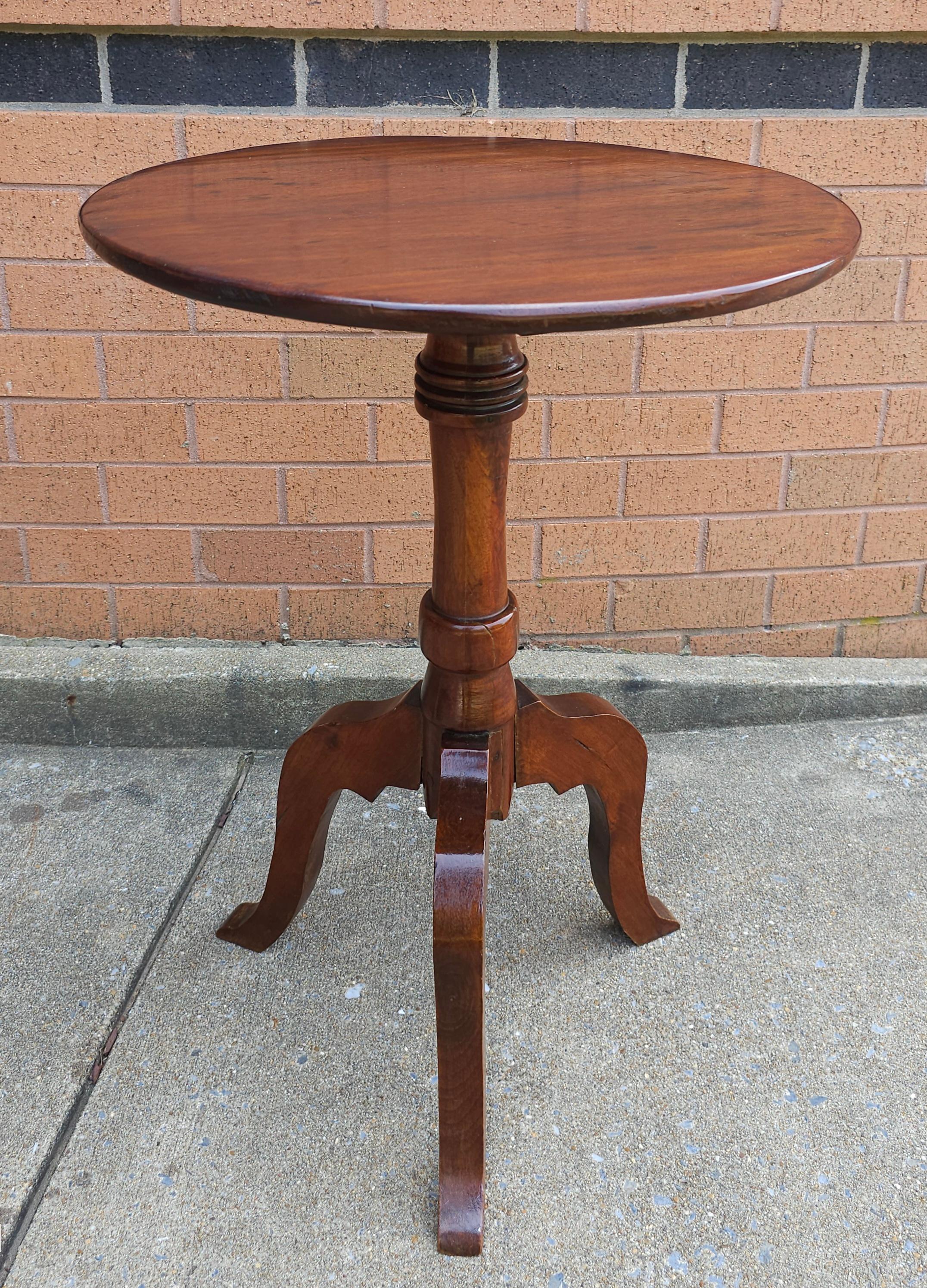 19. Jahrhundert Mahagoni Pedestal Tripod Candle Stand Beistelltisch (Sonstiges) im Angebot