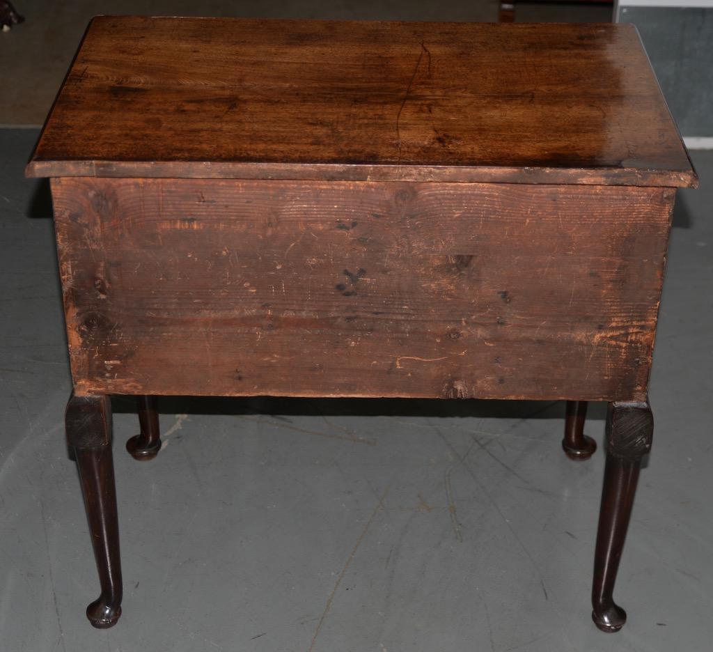 19th Century Mahogany Queen Anne Lowboy In Good Condition In San Francisco, CA