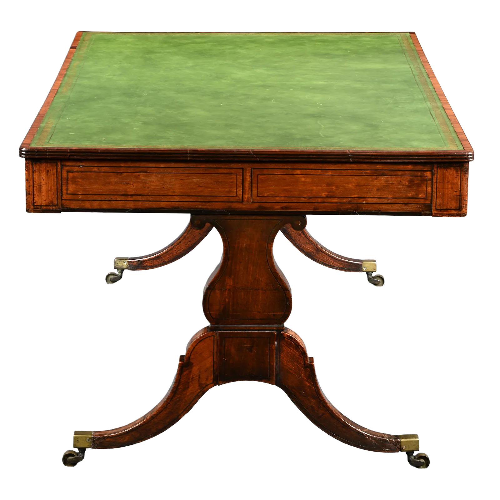 19th Century Mahogany Regency Writing / Library Table In condizioni buone in vendita a Solebury, PA