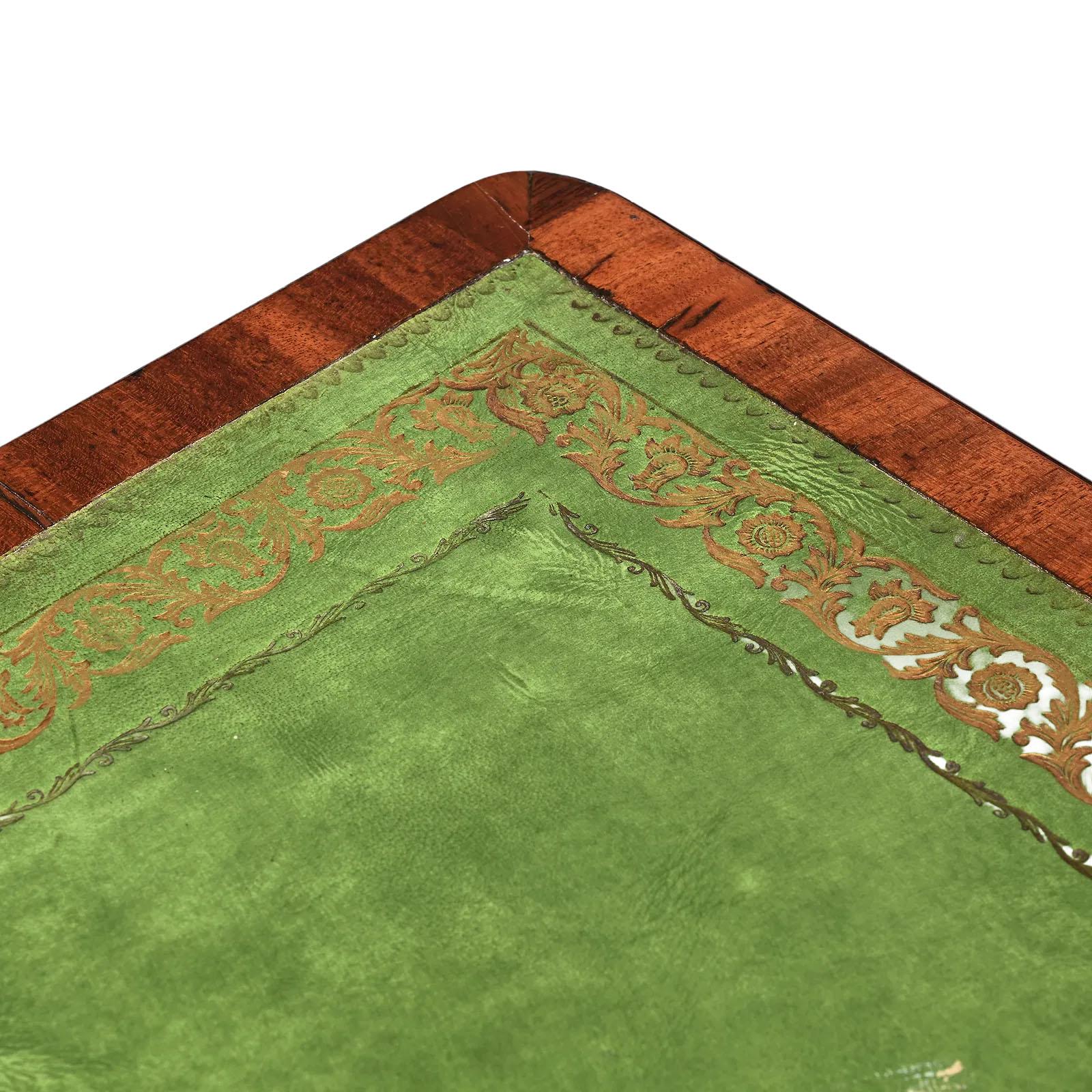 XIX secolo 19th Century Mahogany Regency Writing / Library Table in vendita