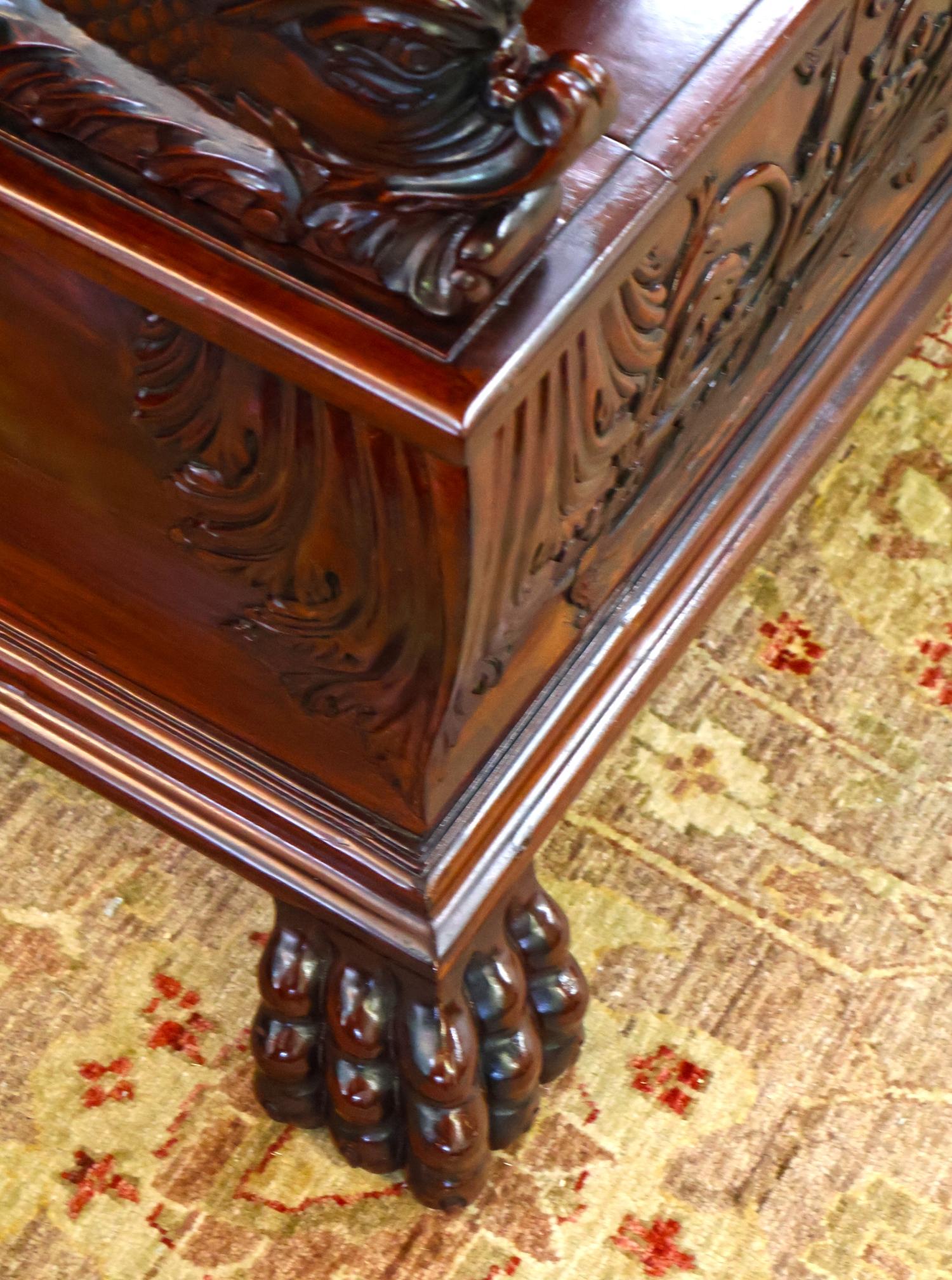 19th Century Mahogany Renaissance Revival Carved Bench Settee ATTR to RJ Horner For Sale 4