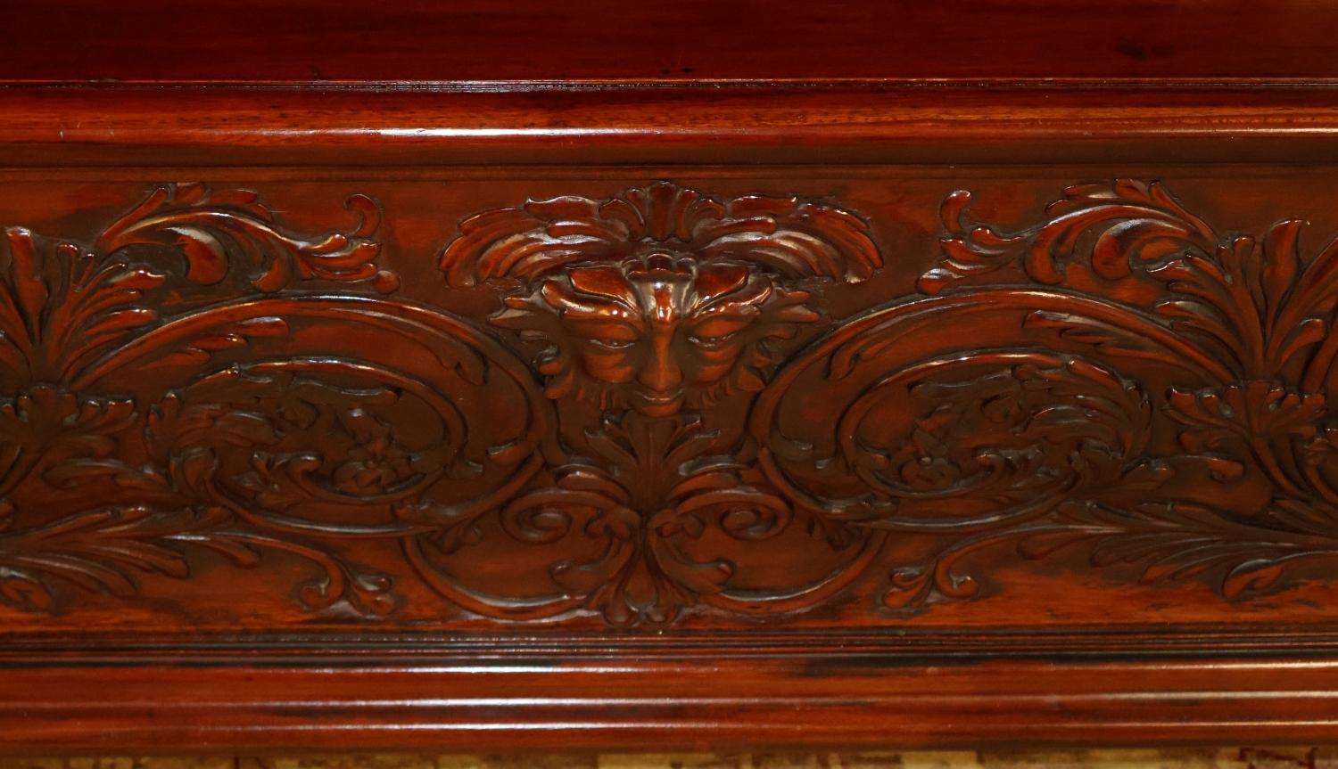 19th Century Mahogany Renaissance Revival Carved Bench Settee ATTR to RJ Horner For Sale 6