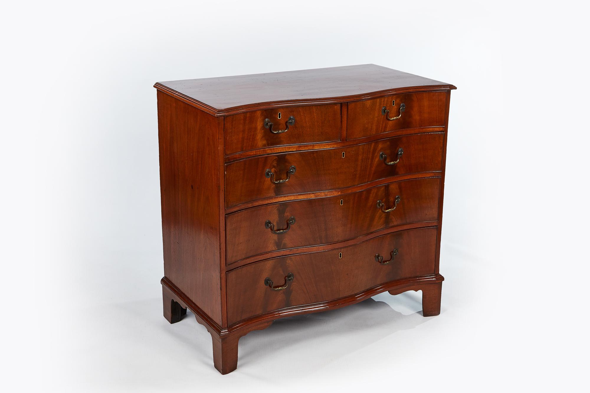George III 19th Century Mahogany Serpentine Chest of Drawers For Sale