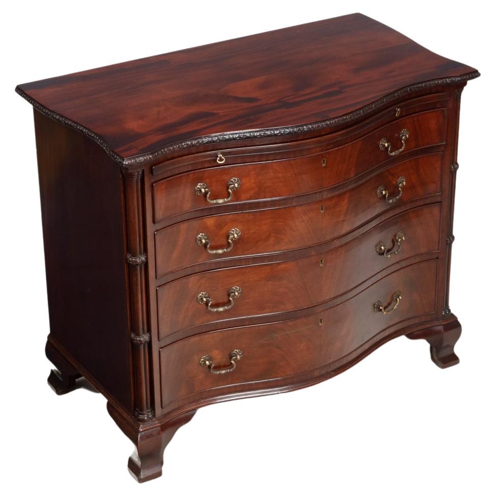 19th Century Mahogany Serpentine Chest of Drawers For Sale
