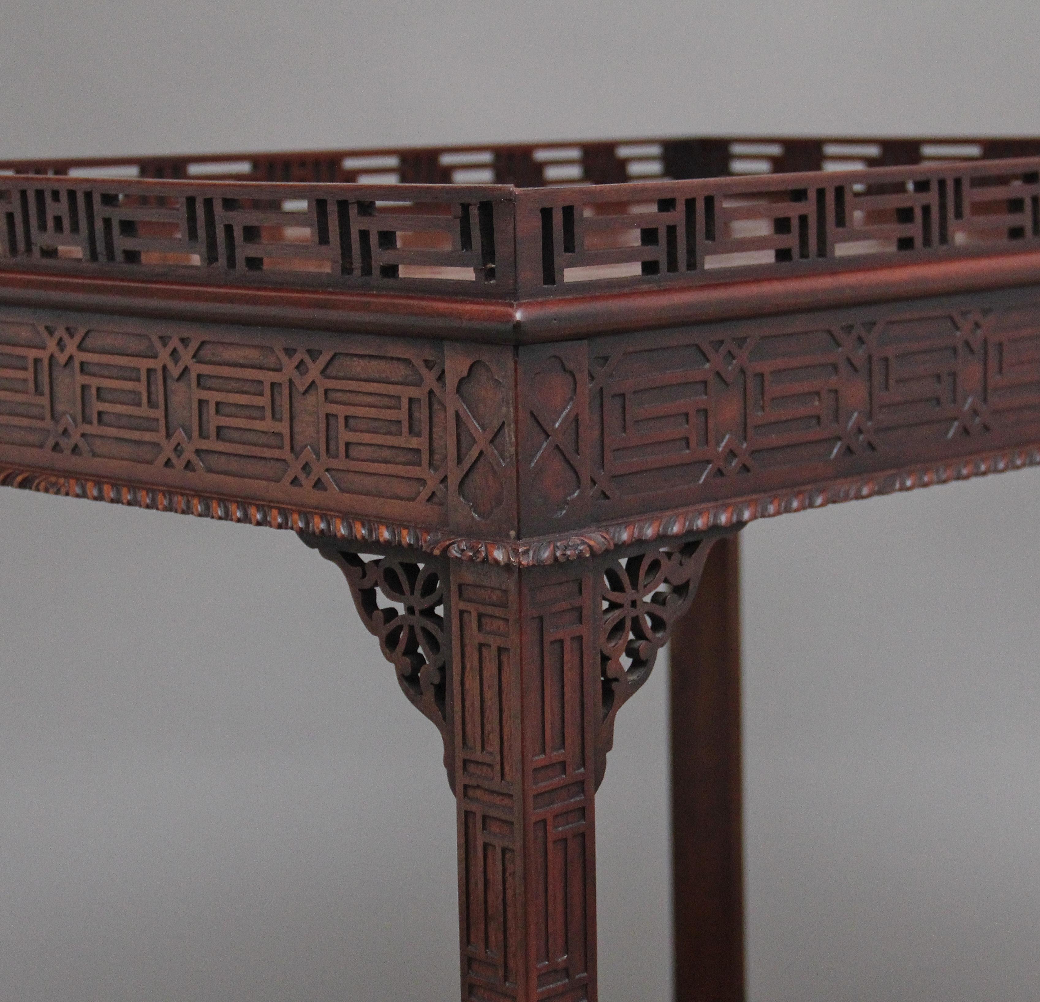 19th Century Mahogany Silver Table  For Sale 4
