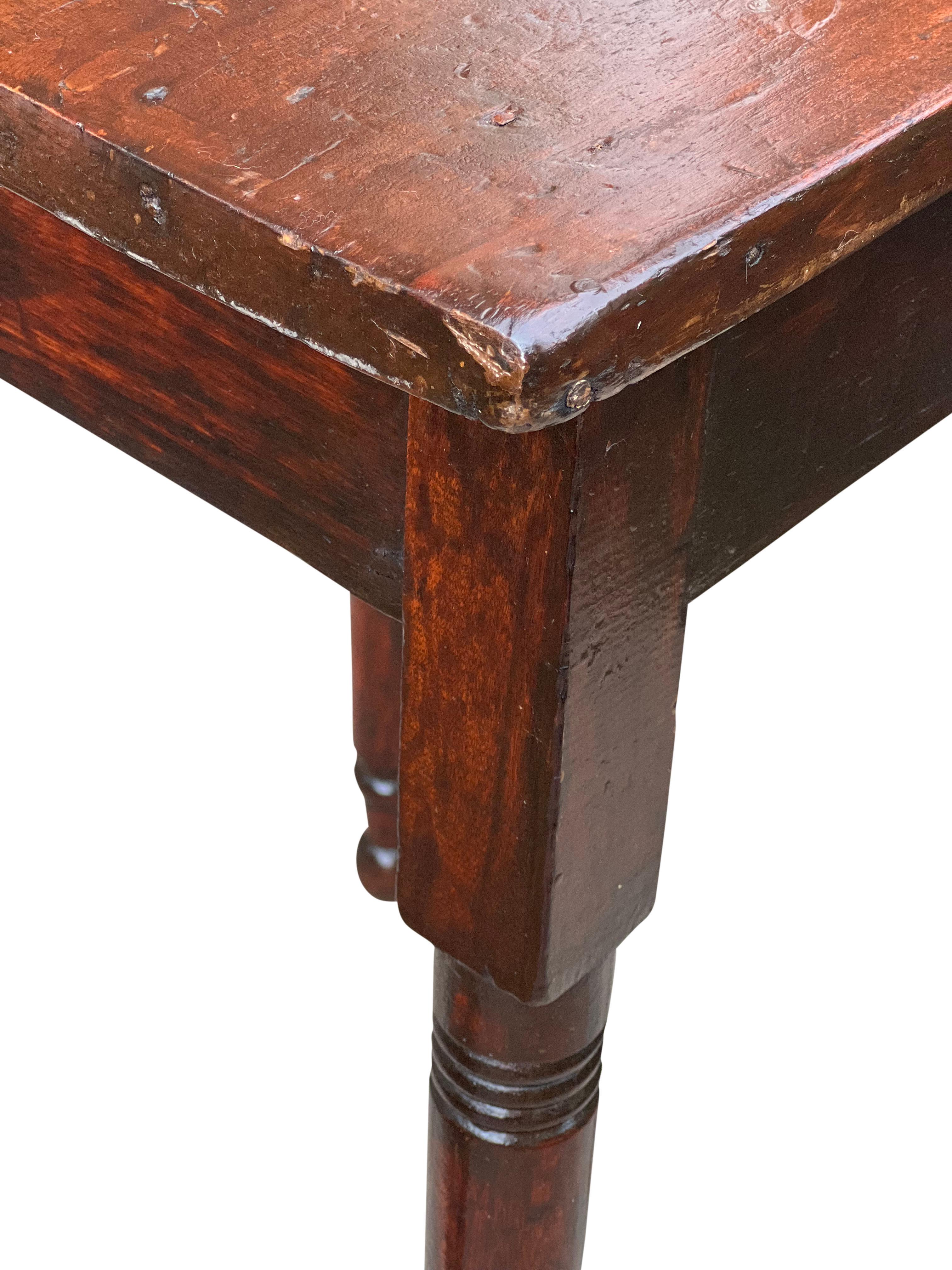 19th Century Mahogany Small Work Table, Side Table or Plant Stand For Sale 1