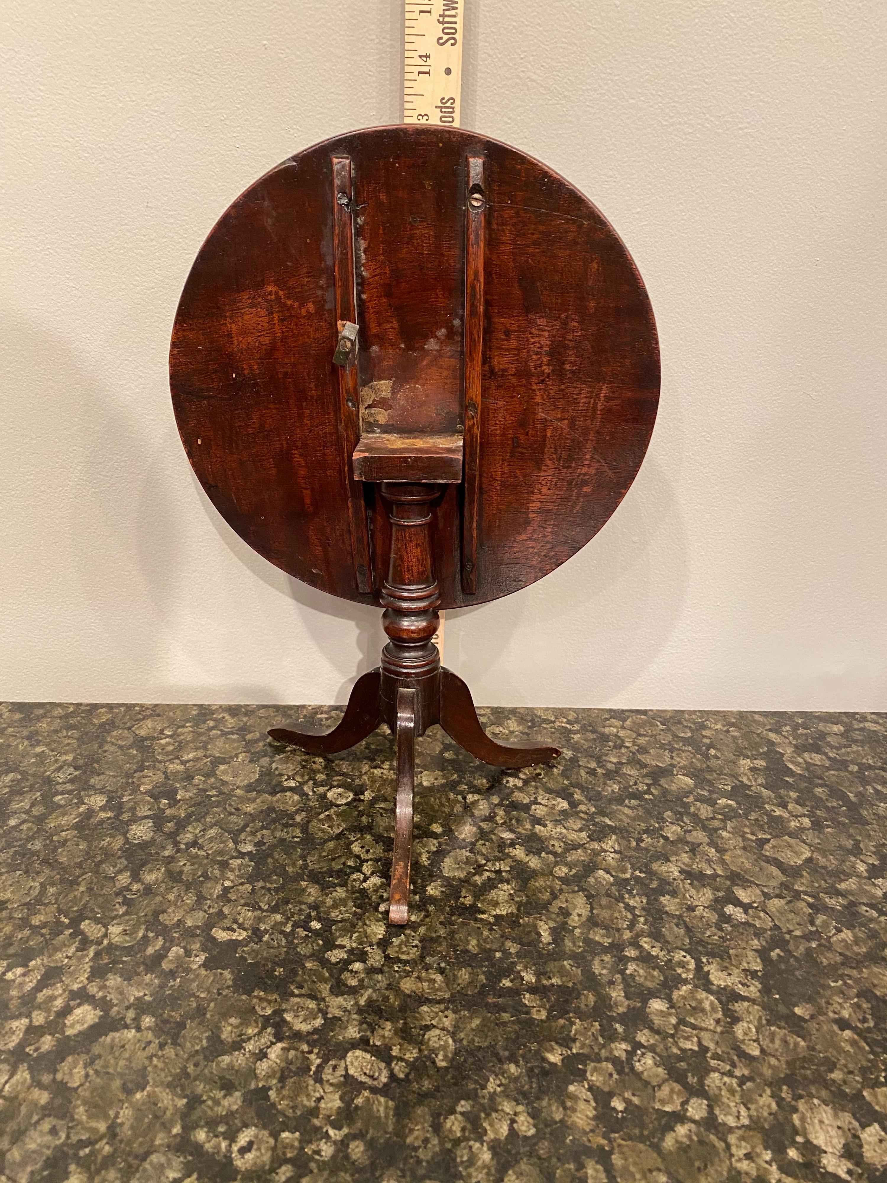 19th Century Mahogany Tilt-Top Tripod Table, Mini, Salesman or Example Sample In Good Condition For Sale In New York, NY