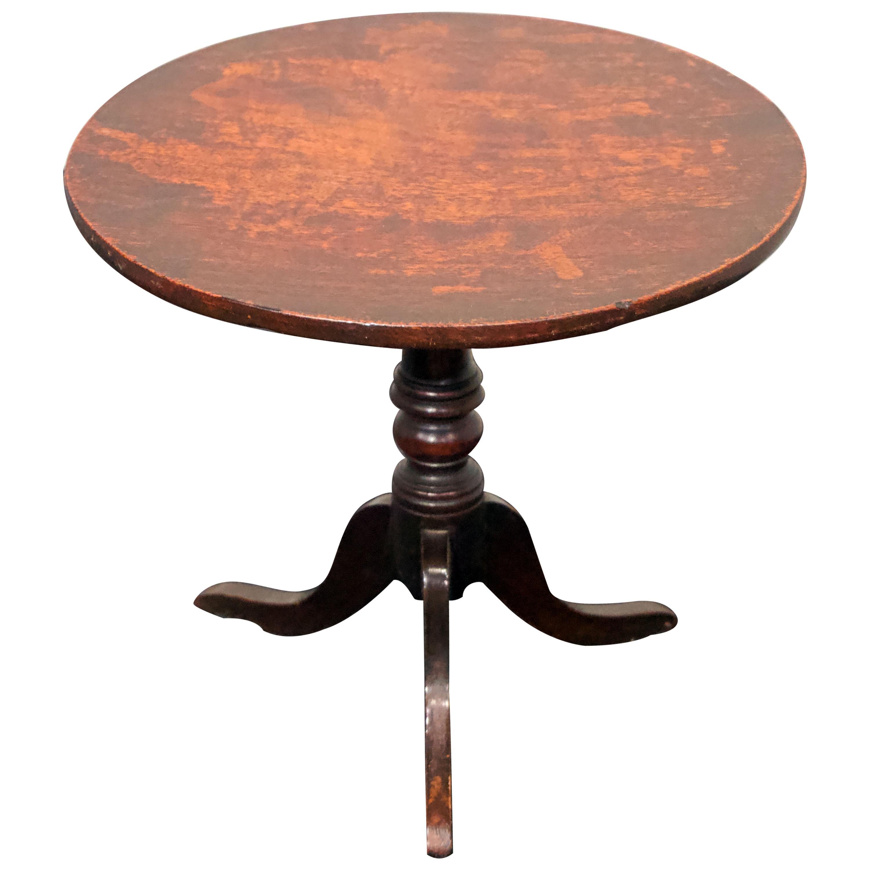 Mahagoni-Dreibein-Tisch mit Klappplatte aus dem 19. Jahrhundert, Mini, Verkäufer oder Beispielprobe