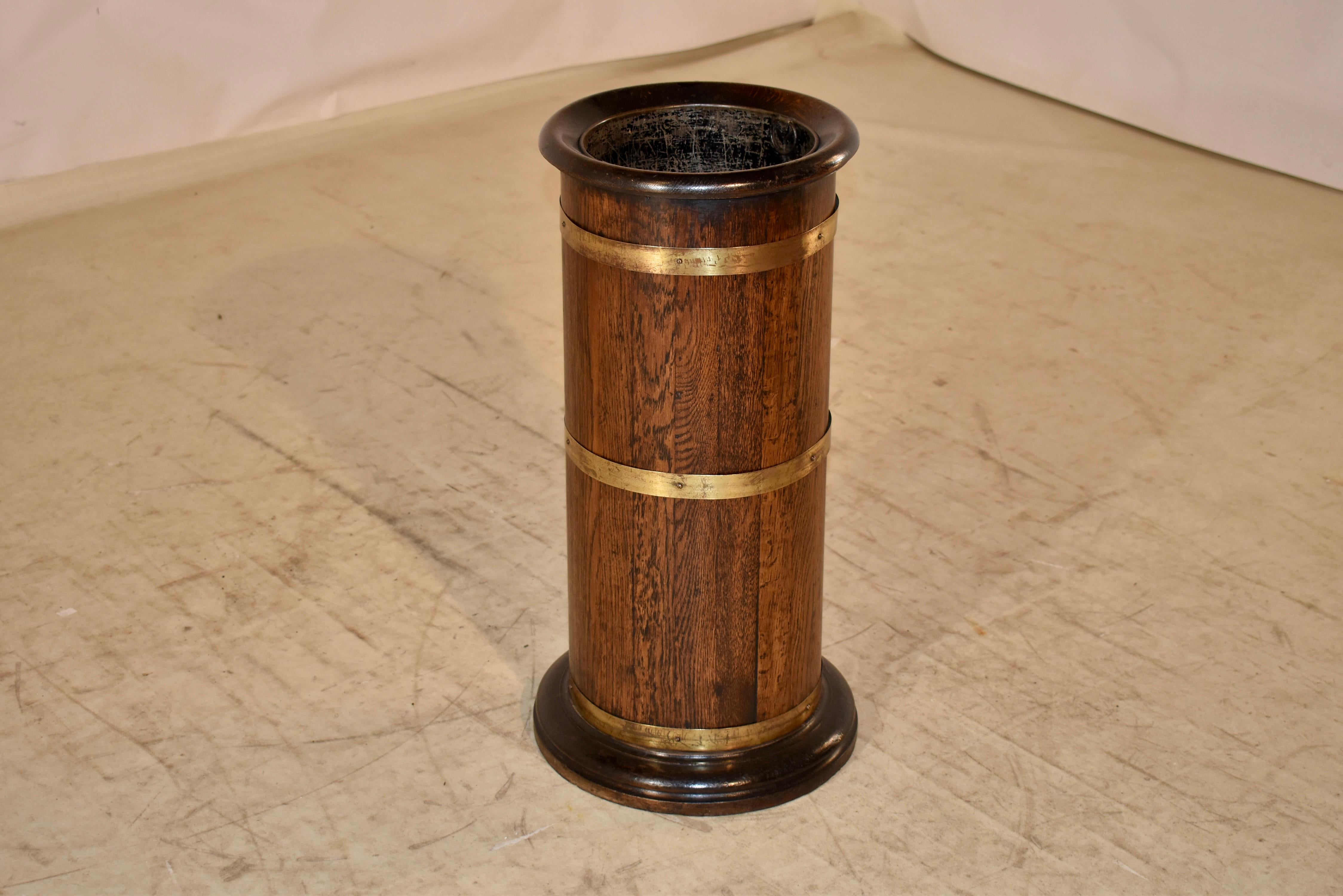 19th Century Mahogany Umbrella Stand In Good Condition For Sale In High Point, NC