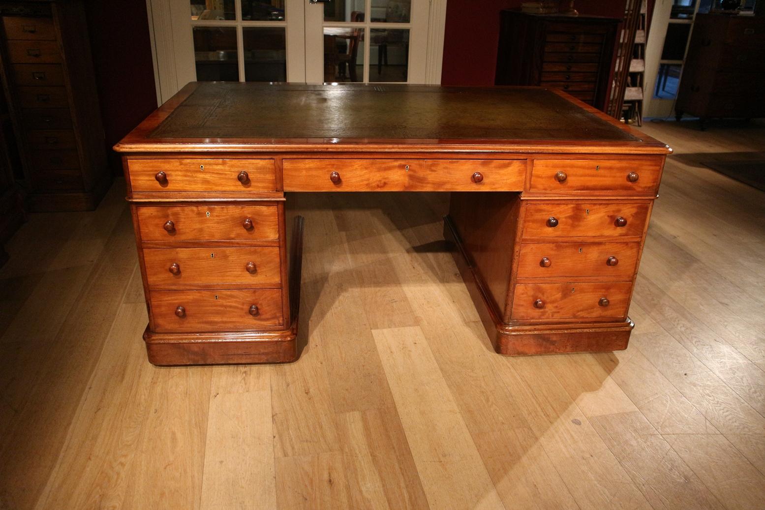 19th Century Mahogany Victorian 18 Drawer Partner Desk 6