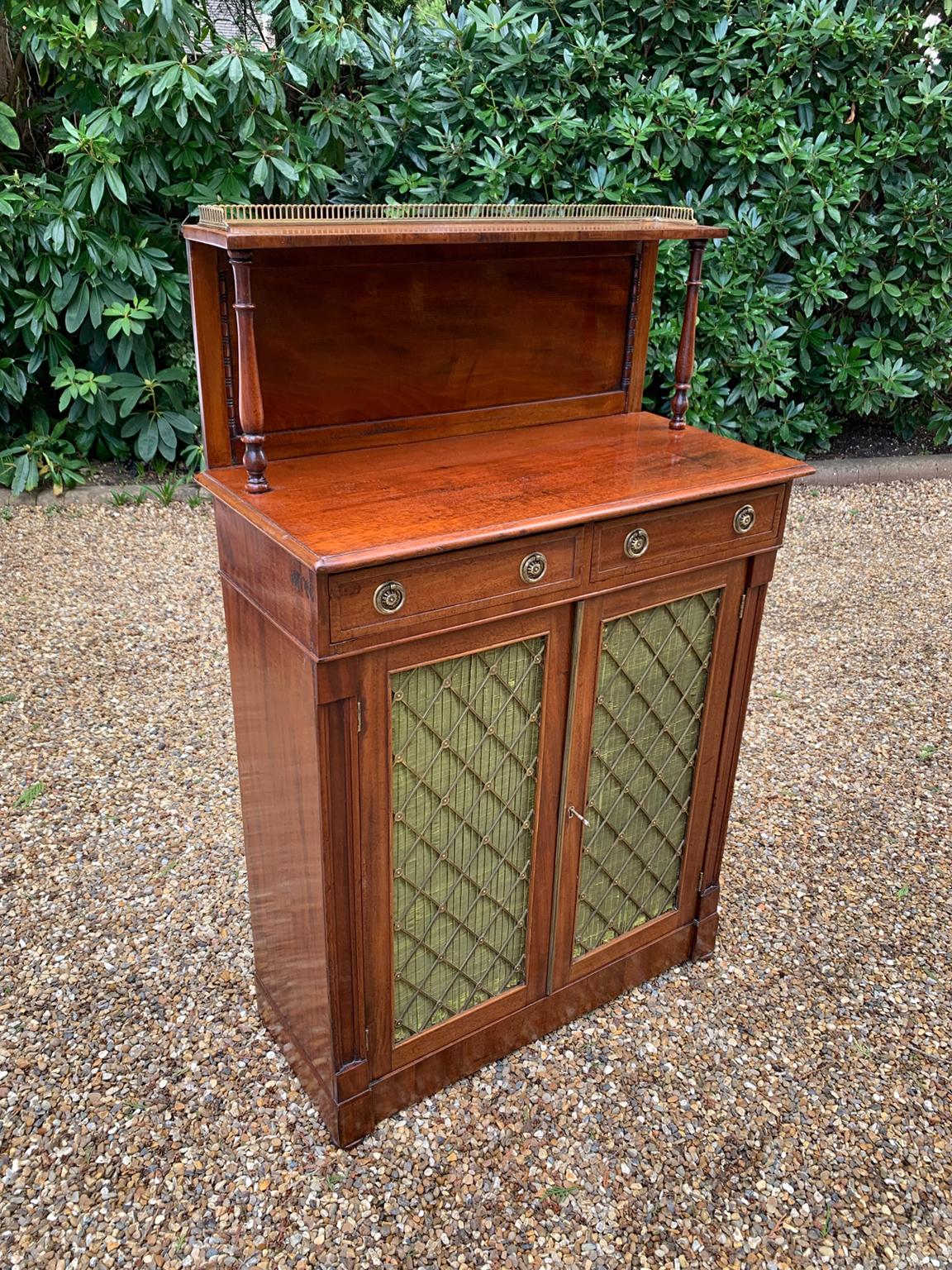 English 19th Century Mahogany Victorian Chiffonier