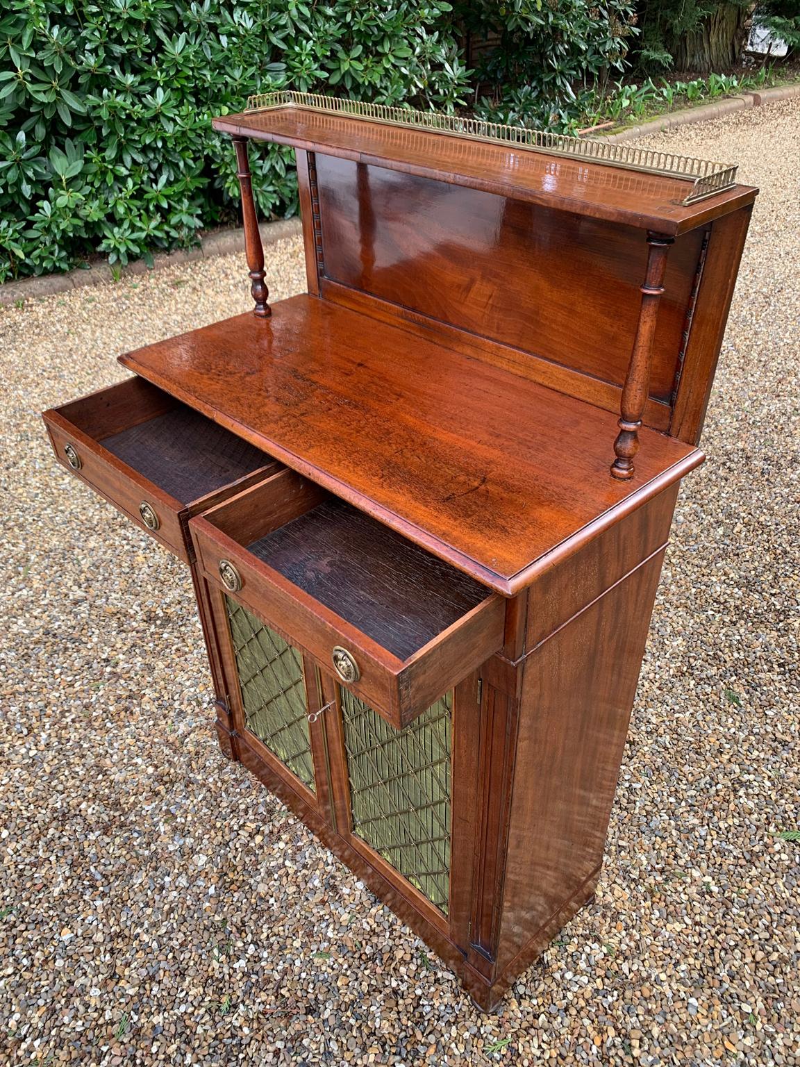 19th Century Mahogany Victorian Chiffonier 2