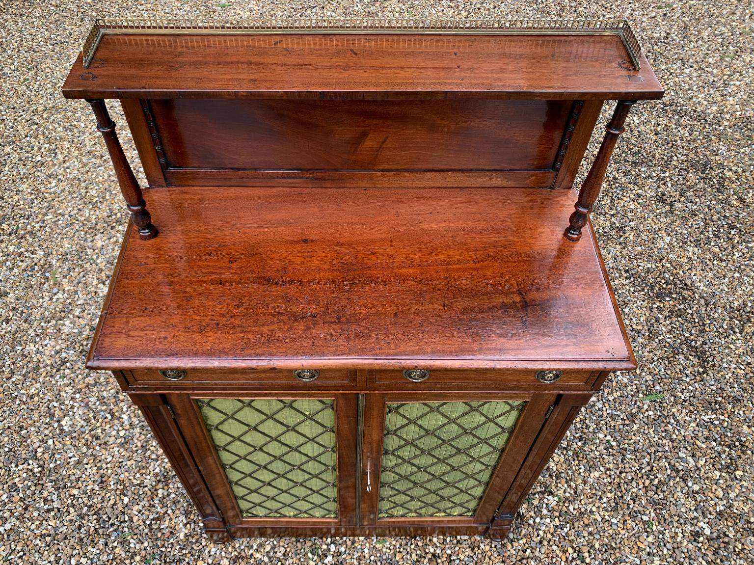 19th Century Mahogany Victorian Chiffonier 3