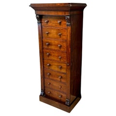 Commode Wellington en acajou du 19e siècle