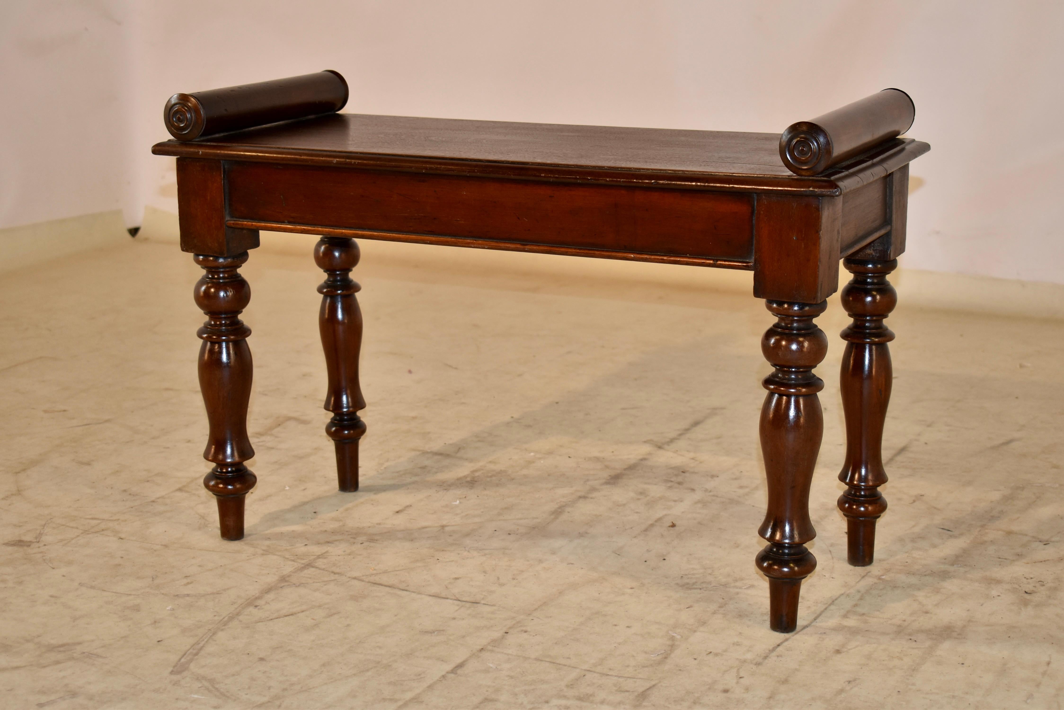 19th Century Mahogany Window Seat In Good Condition For Sale In High Point, NC