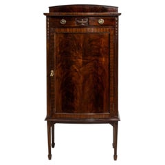 Armoire géorgienne en acajou du XIXe siècle