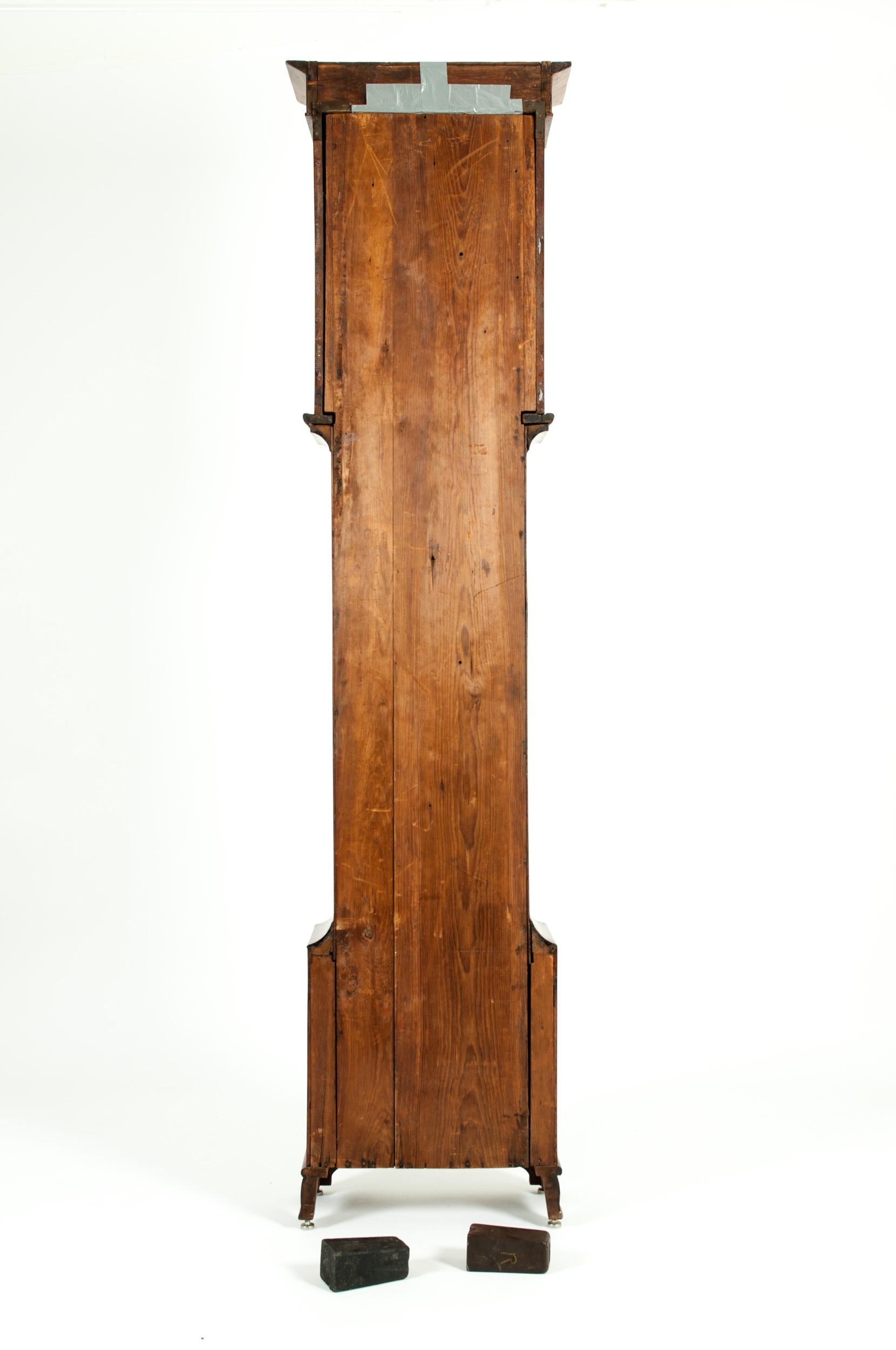 horloge à long boîtier en bois d'acajou du 19e siècle en vente 6