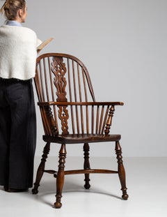 19th Century Mahogany Wood Windsor Spindle Back Armchair