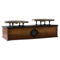 19th Century Maison Béranger Wooden and Metal Scale