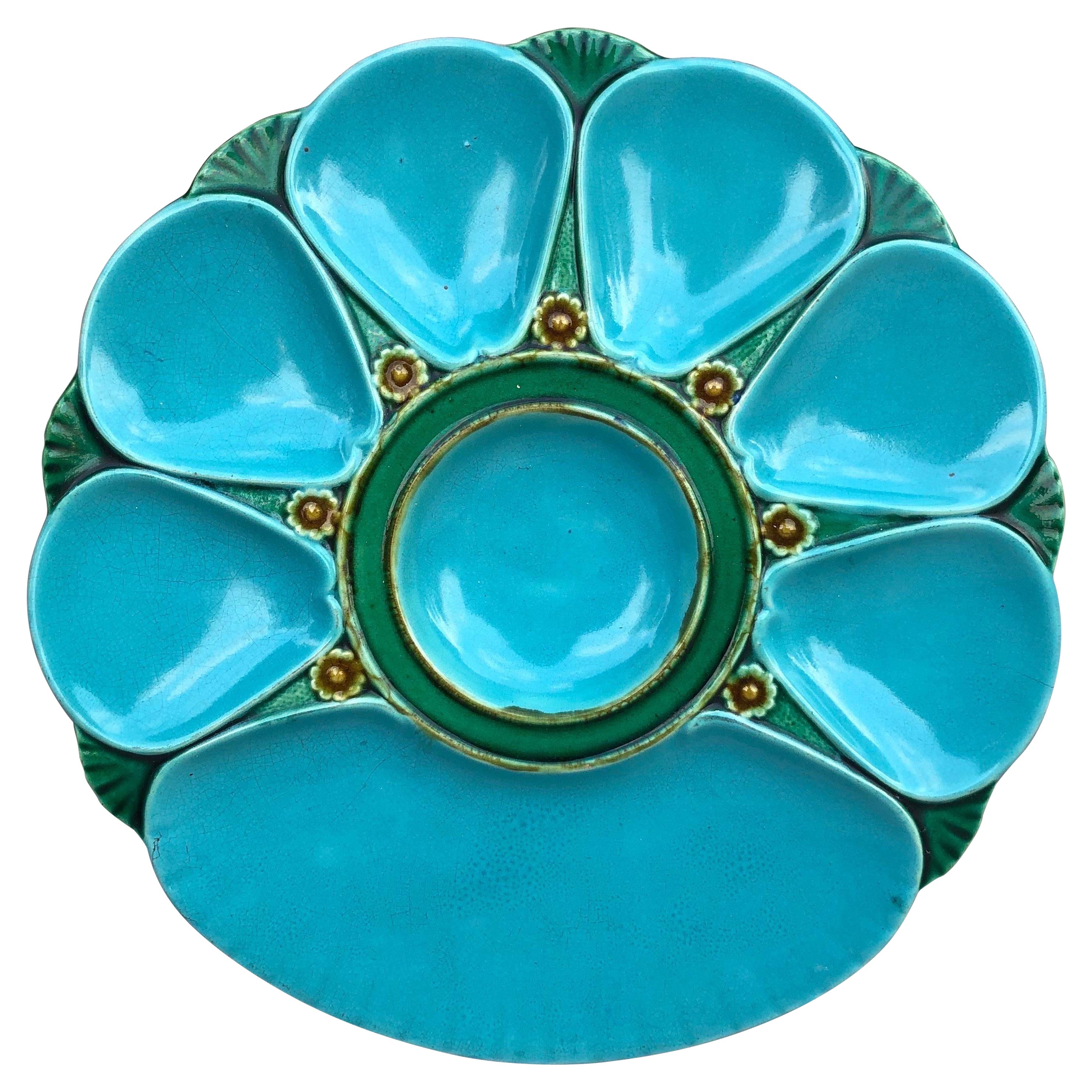 Assiette à huîtres aqua en majolique du 19ème siècle Minton en vente