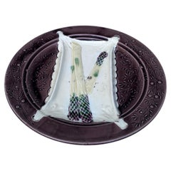 Assiette à asperges en majolique du 19e siècle Luneville