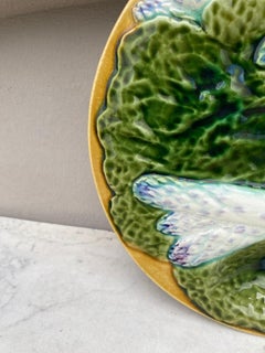 19th Century Majolica Asparagus Plate with Cabbage Leaves Creil & Montereau