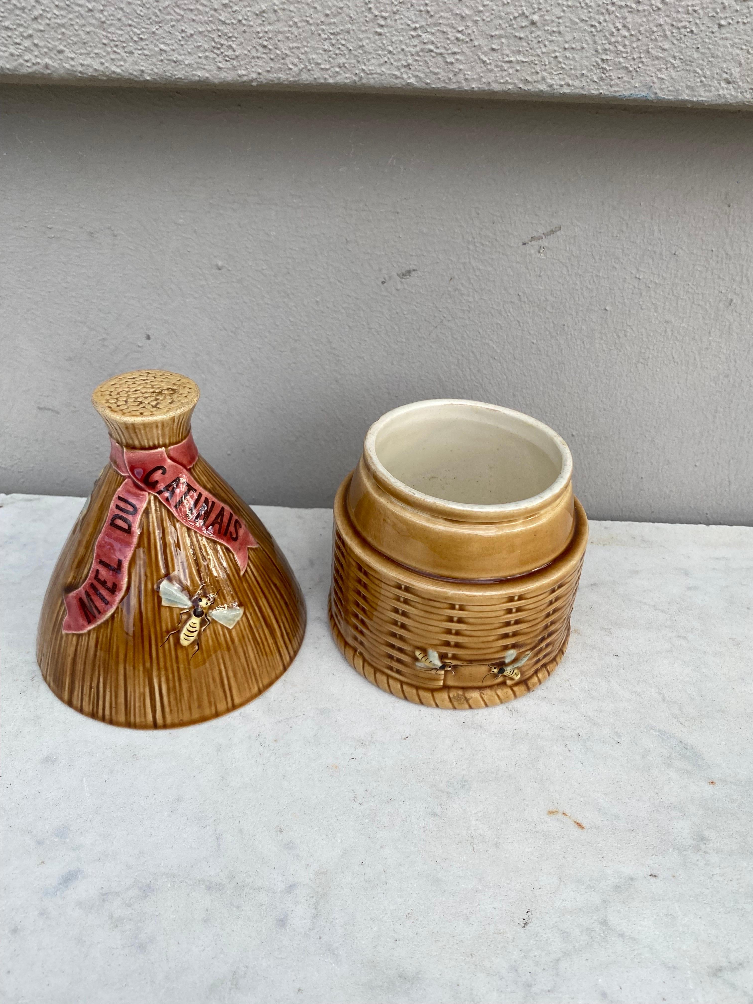 Late 19th Century 19th Century Majolica Beehive Honey Pot Luneville