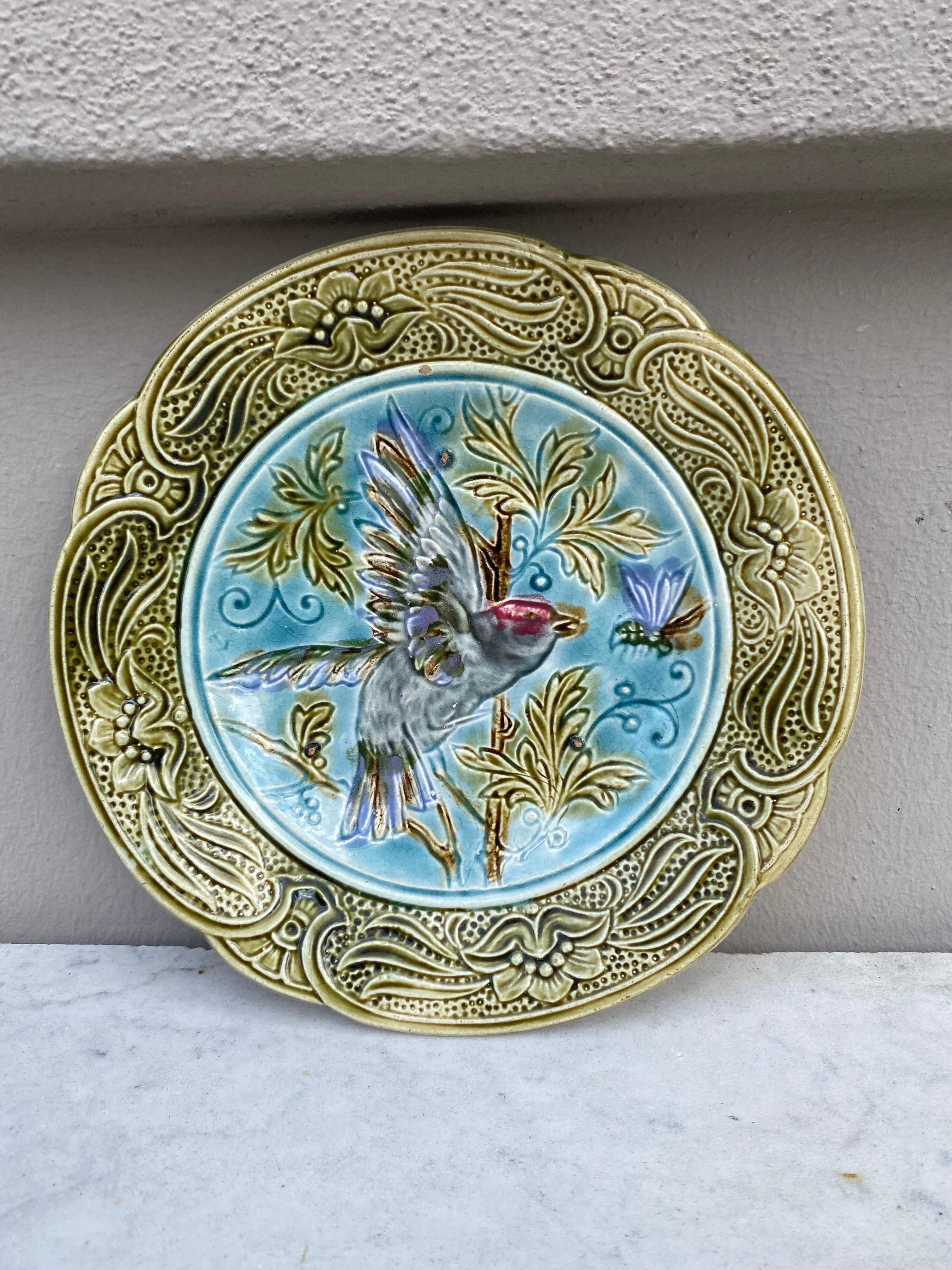 19th Century Majolica Bird & Bee Plate Wasmuel In Good Condition In Austin, TX