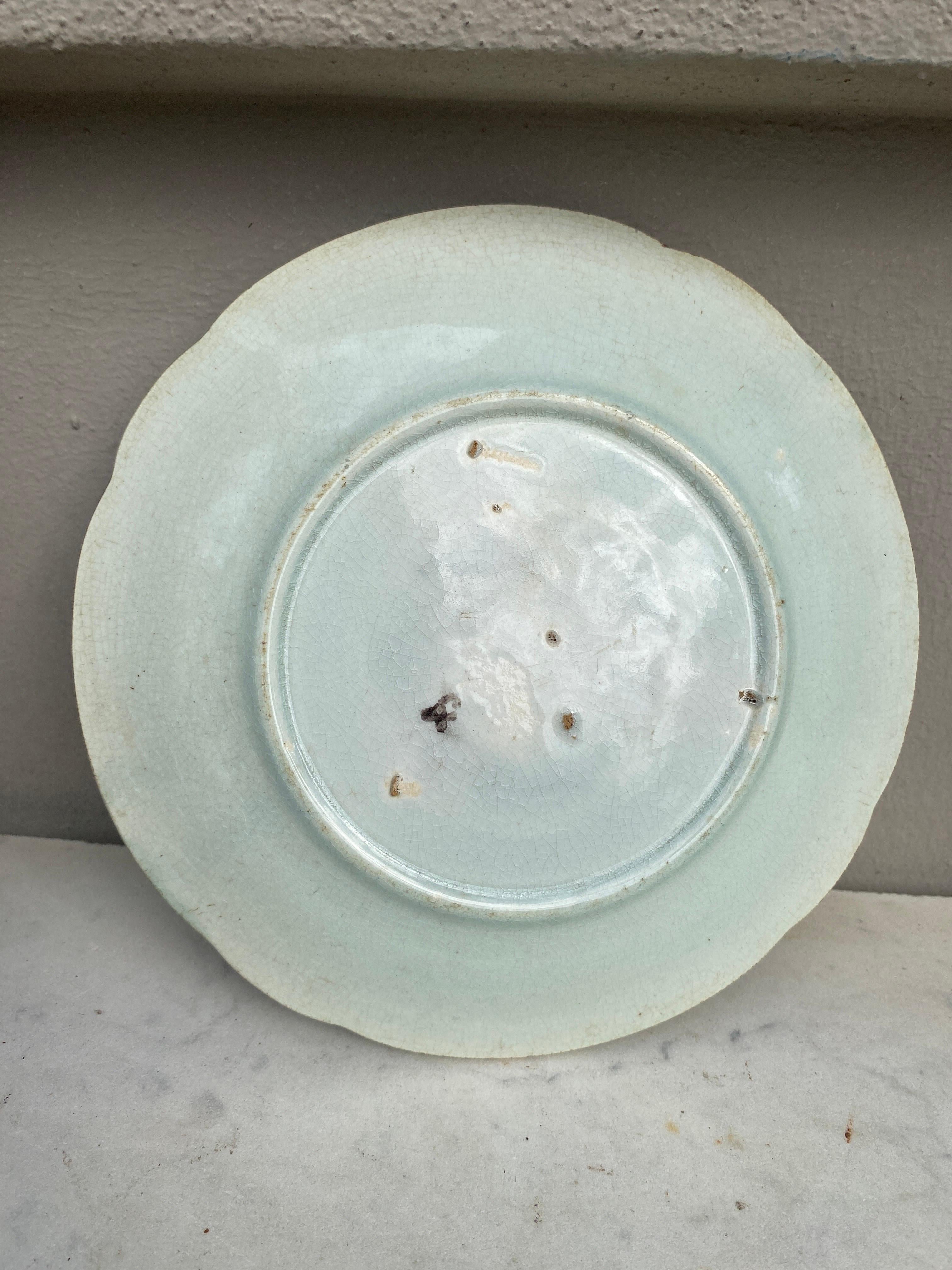 19th Century Majolica Bird & Bee Plate Wasmuel In Good Condition For Sale In Austin, TX