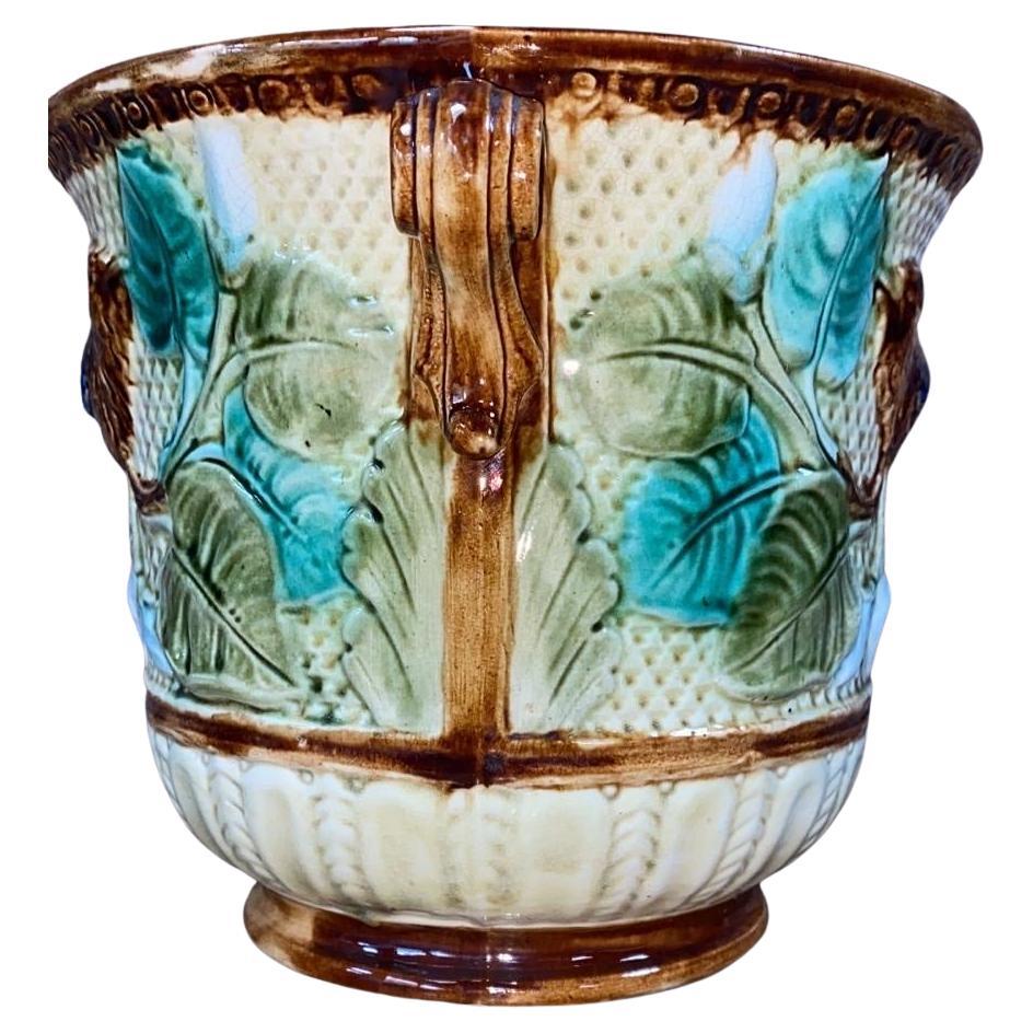 19ème siècle Majolique jardinière ou cachepot jardinière oiseau Wasmuel.
