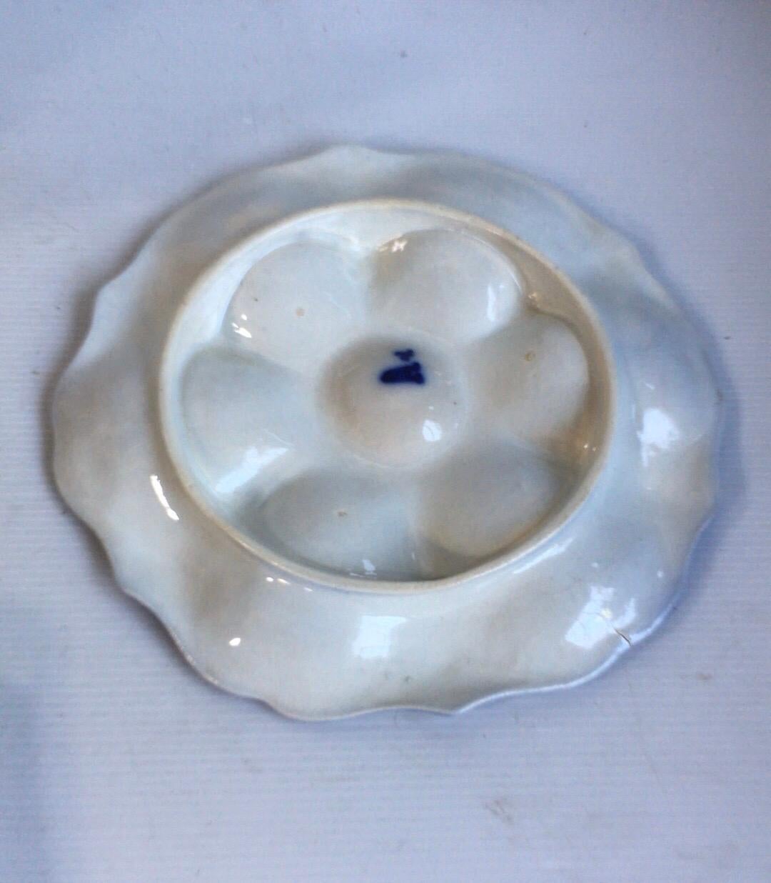blue and white oyster plates