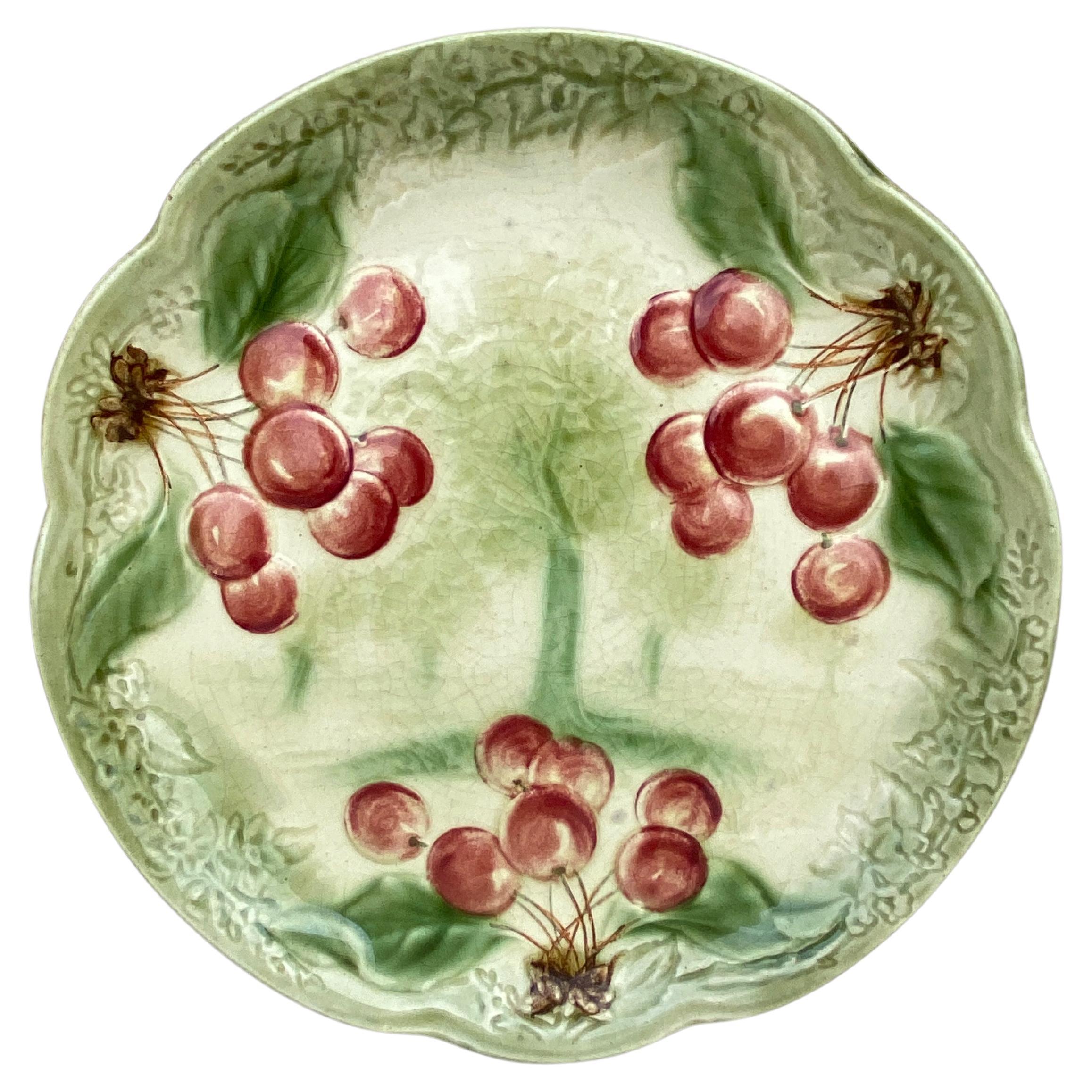 19th Century Majolica Cherries Plate Choisy Le Roi For Sale