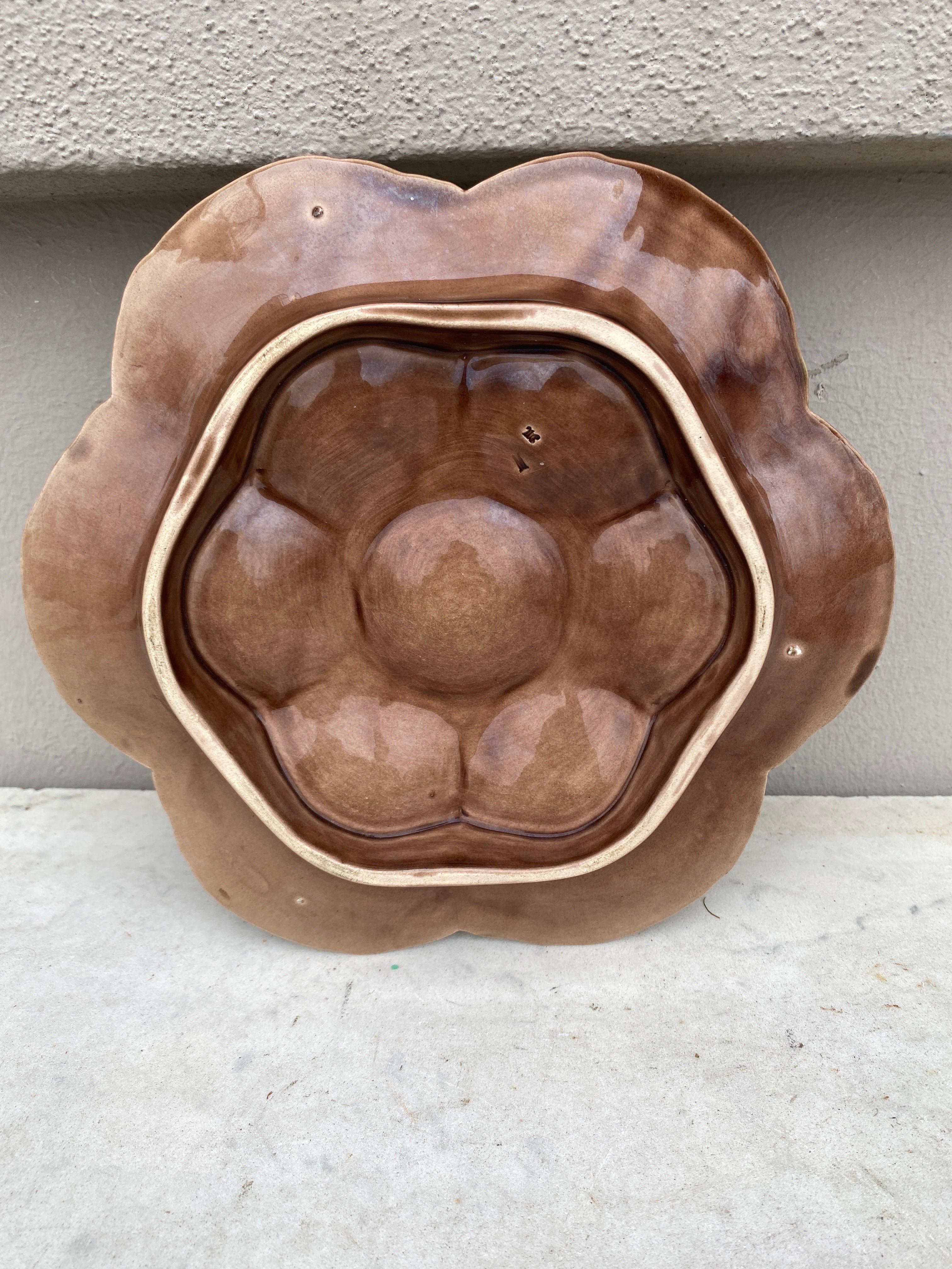 19th Century Majolica Chocolate Oyster Plate Luneville For Sale 1