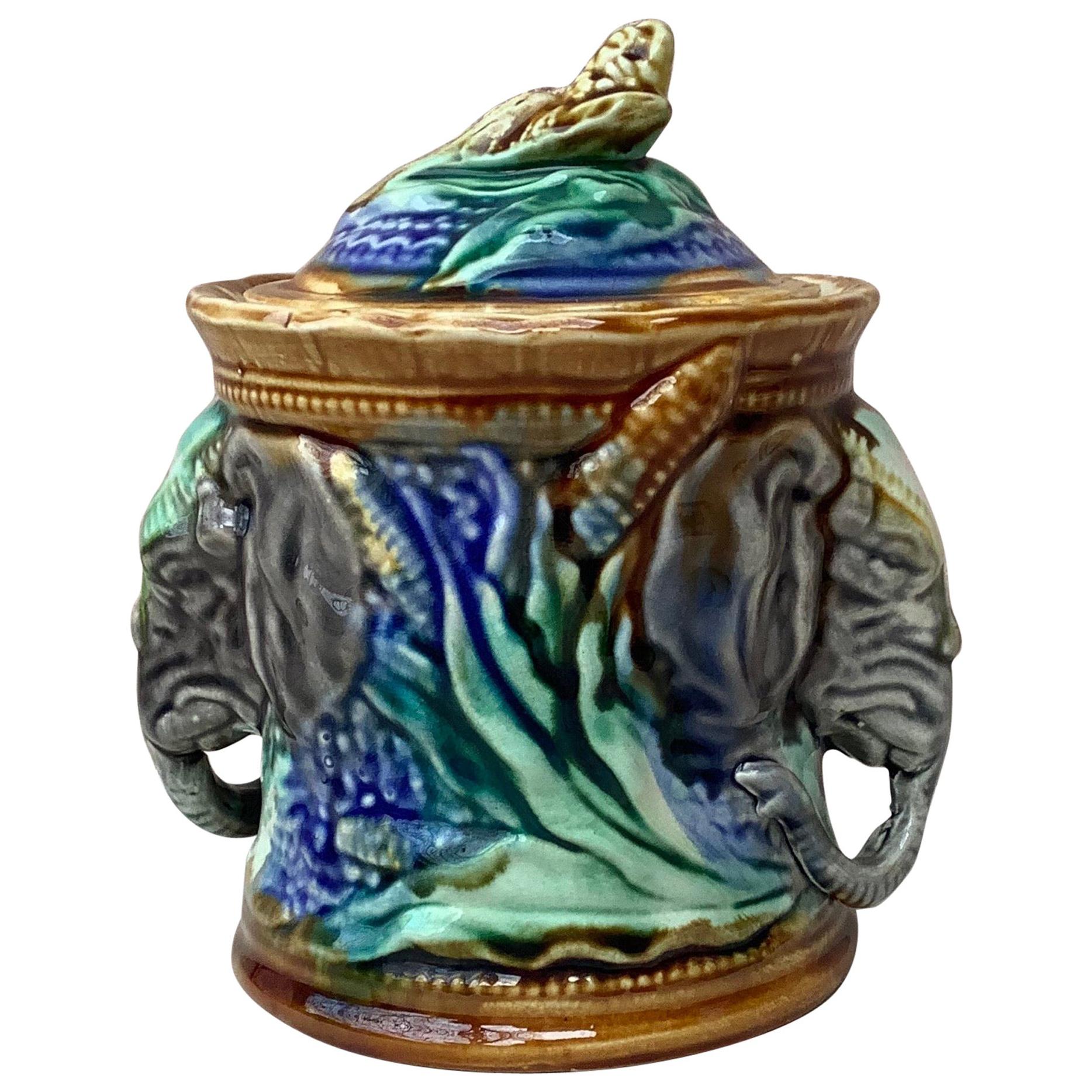 Pot à tabac éléphant Onnaing du 19ème siècle en vente