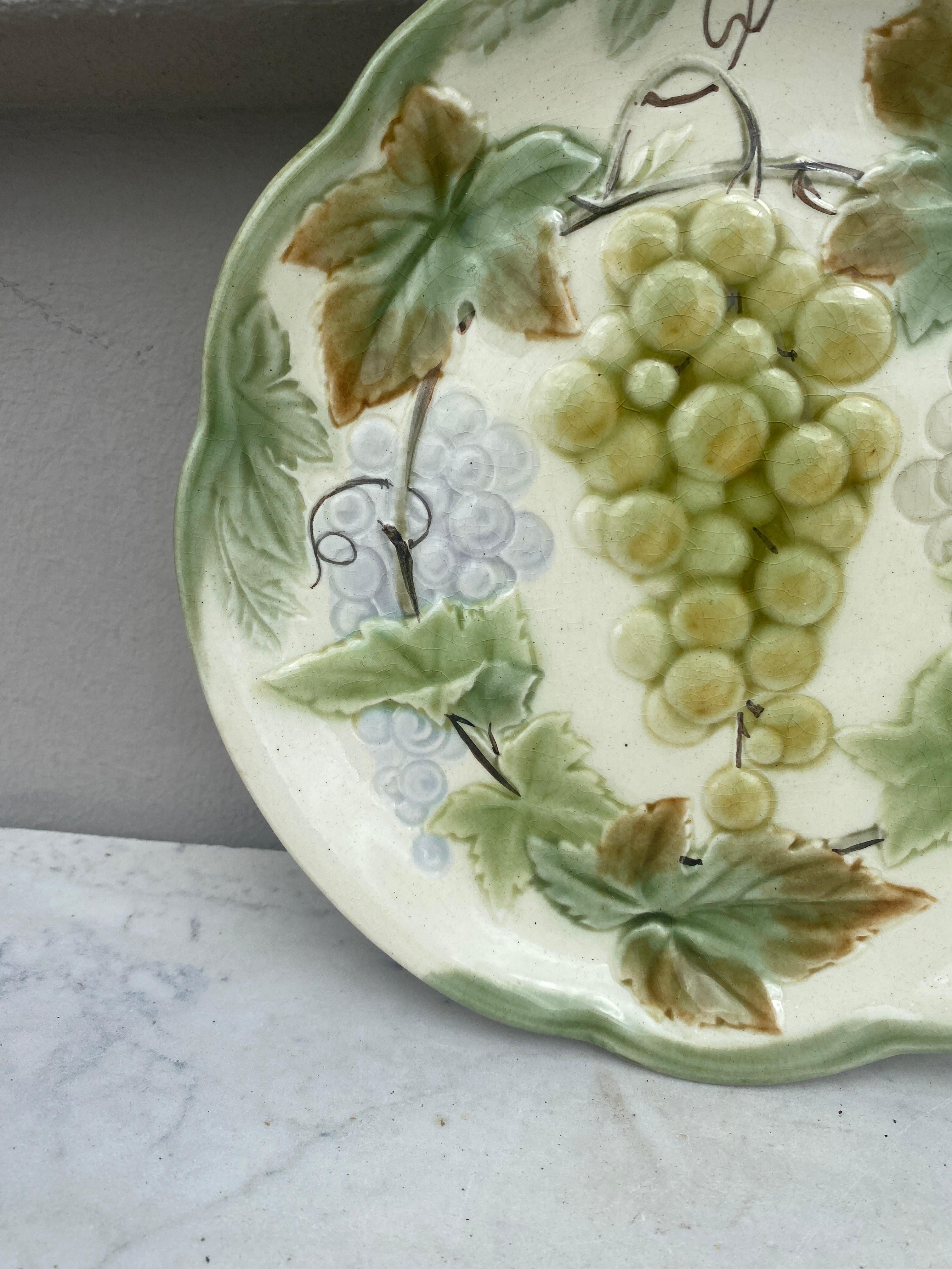 Rustic 19th Century Majolica Grapes Plate Choisy Le Roi For Sale