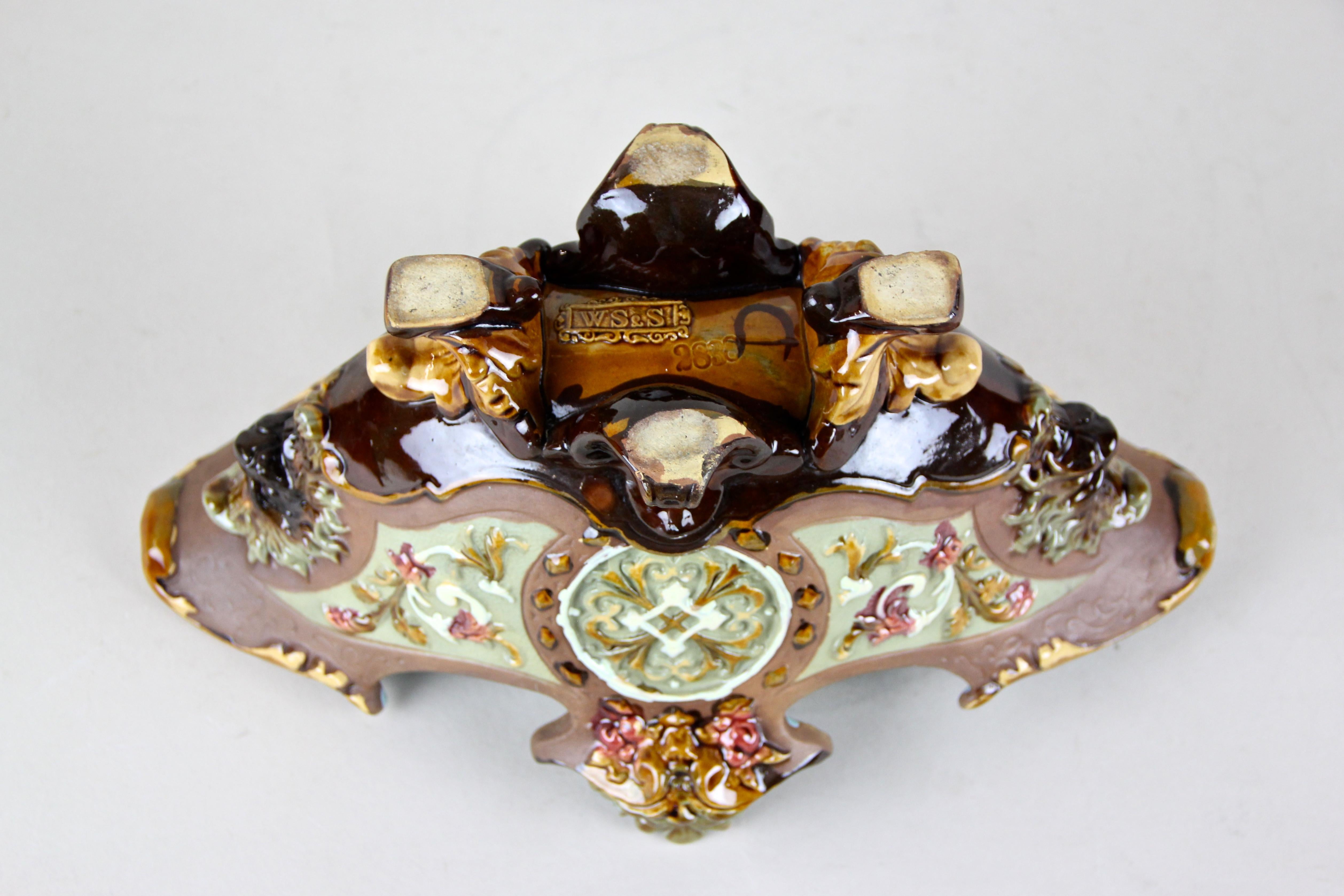 19th Century Majolica Jardiniere by Wilhelm Schiller & Son, Bohemia, circa 1890 2