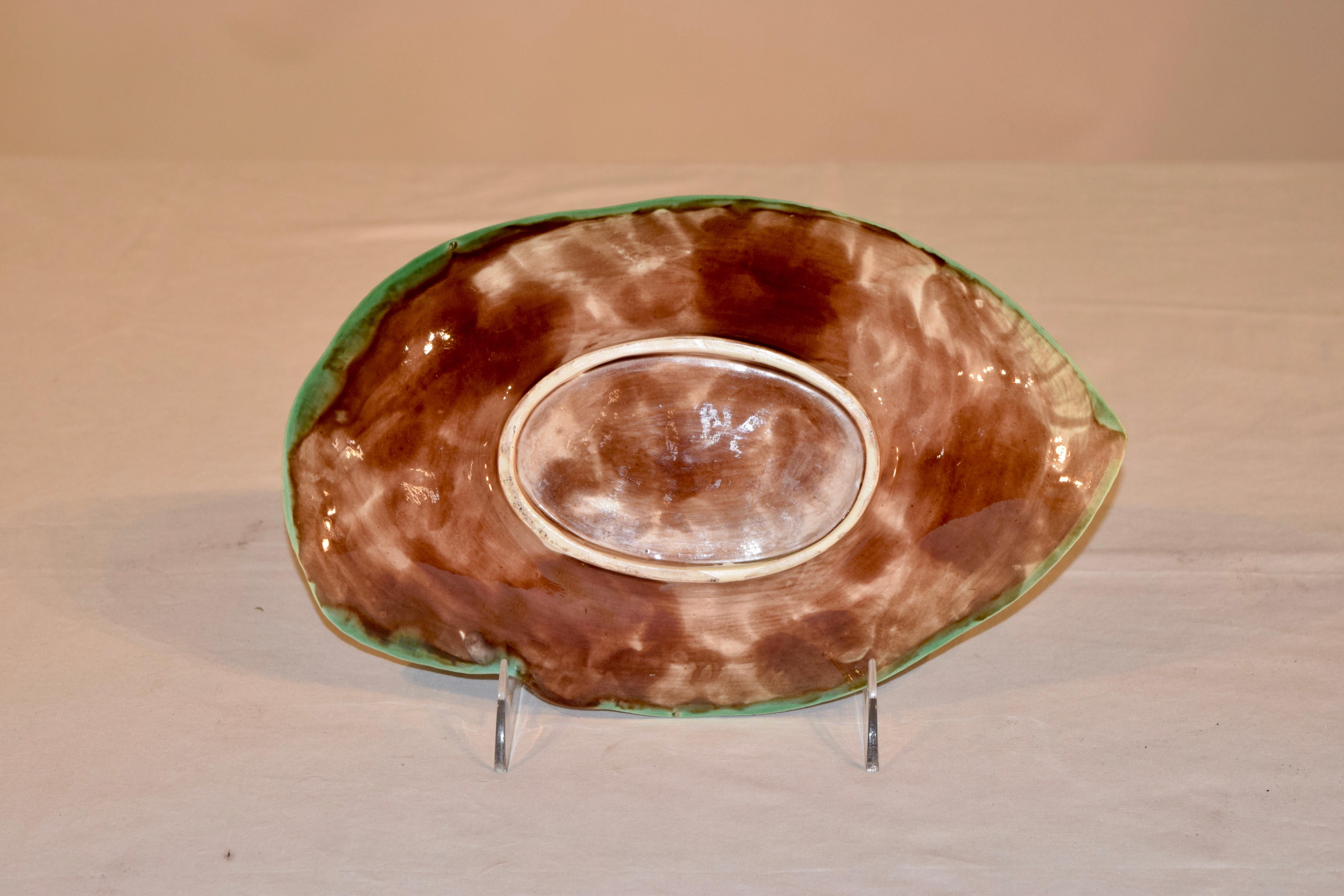 Victorian 19th Century Majolica Leaf Dish For Sale