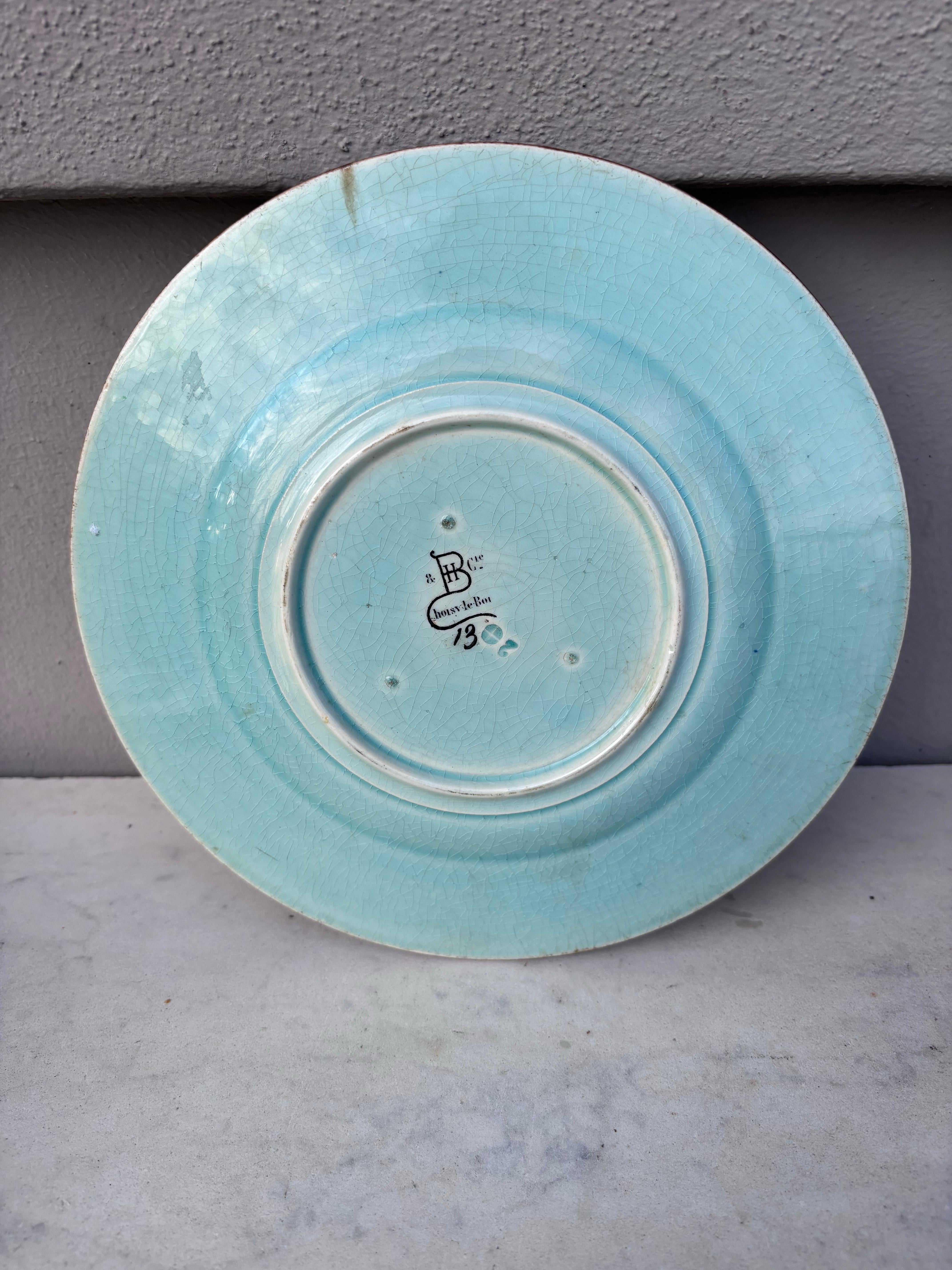 19th Century Majolica Leaves & Pink Flowers Plate Choisy Le Roi In Good Condition For Sale In Austin, TX